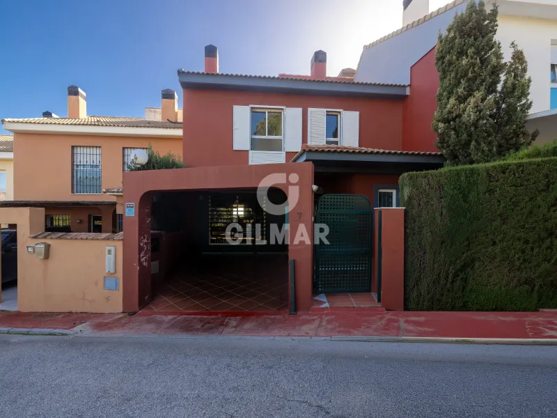 Townhouse in Málaga Este - Málaga