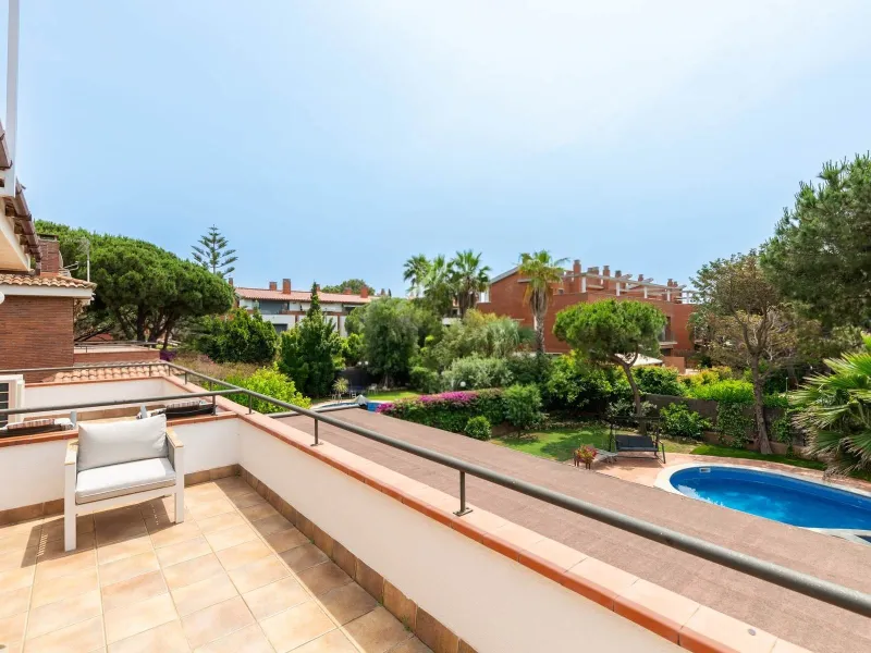 Magnificent High-End Villa in Gava Mar, Barcelona