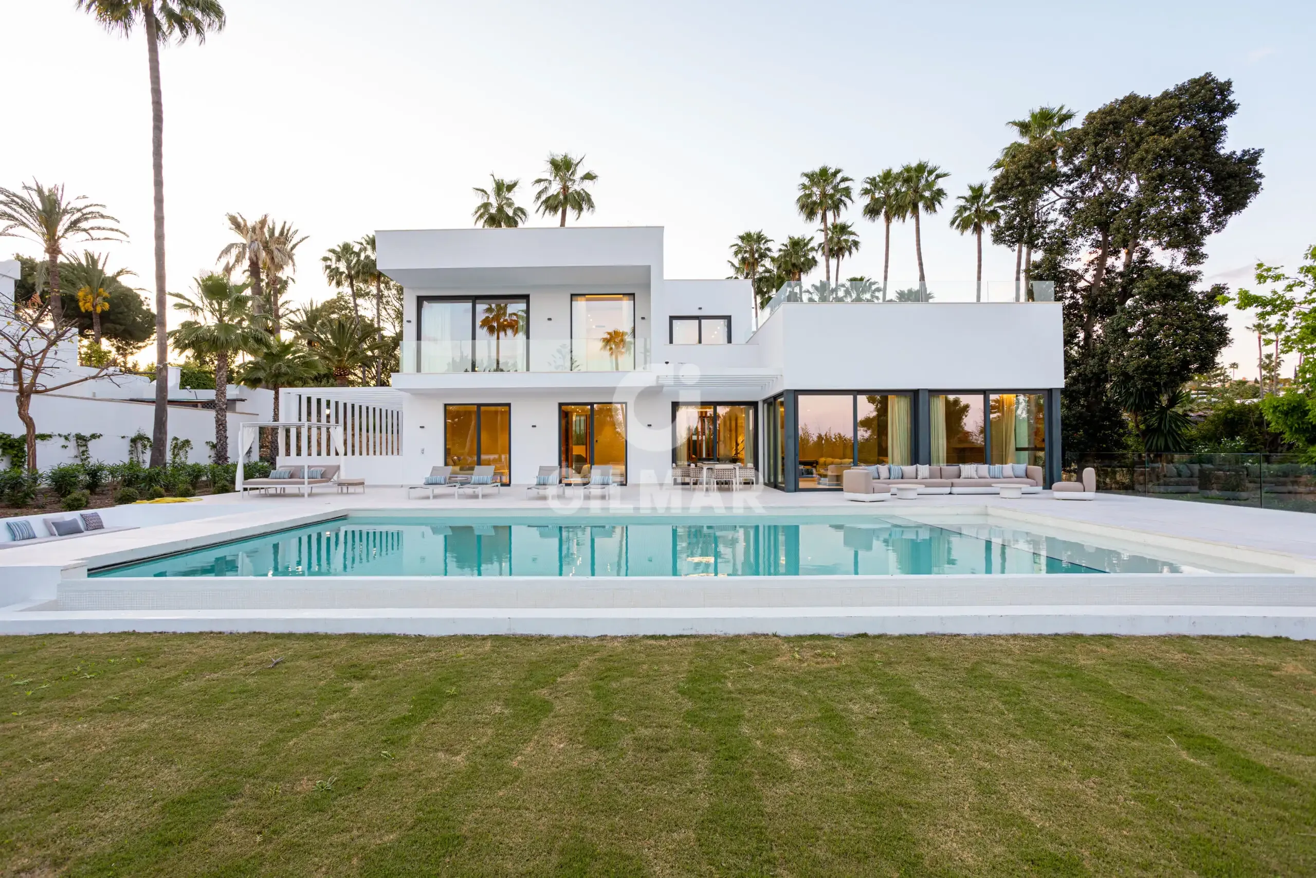 Villa in Estepona Este - Málaga