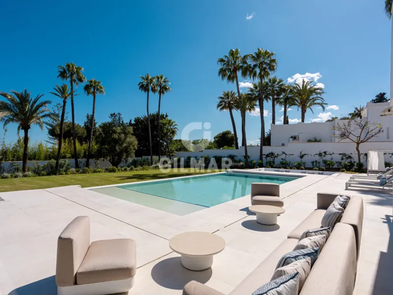 Villa in Estepona Este - Málaga