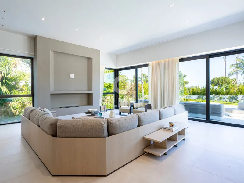 Villa in Estepona Este - Málaga