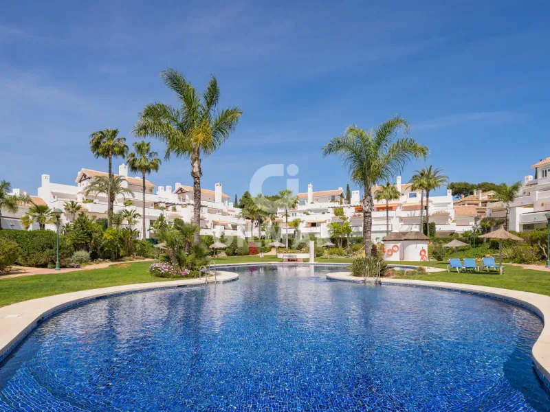 Apartment in Marbella Este - Málaga