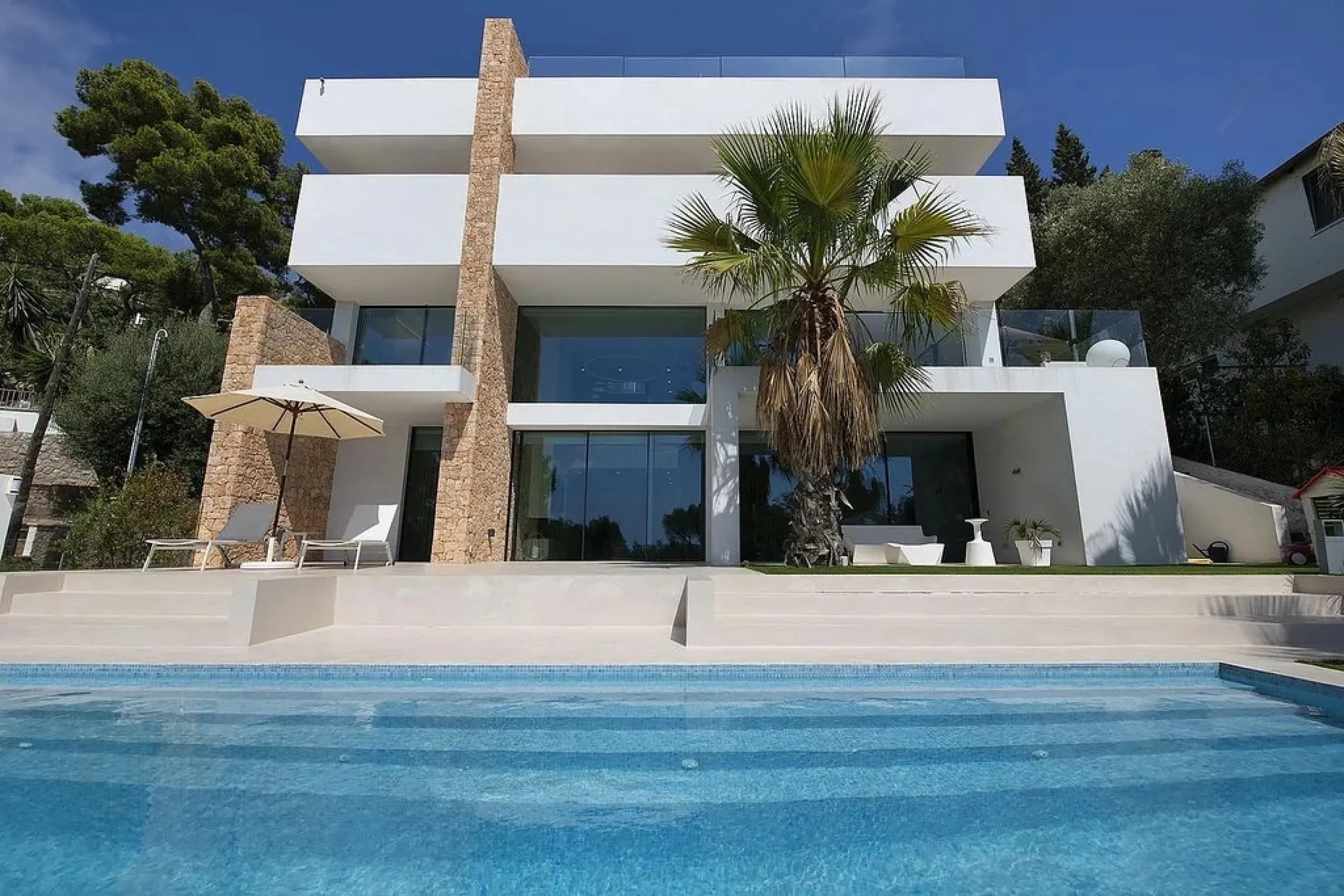 Villa de diseño con vistas panorámicas al mar en Bellamar, Castelldefels, Barcelona