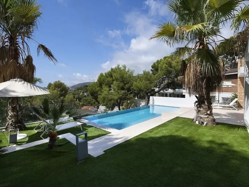 Villa de diseño con vistas panorámicas al mar en Bellamar, Castelldefels, Barcelona