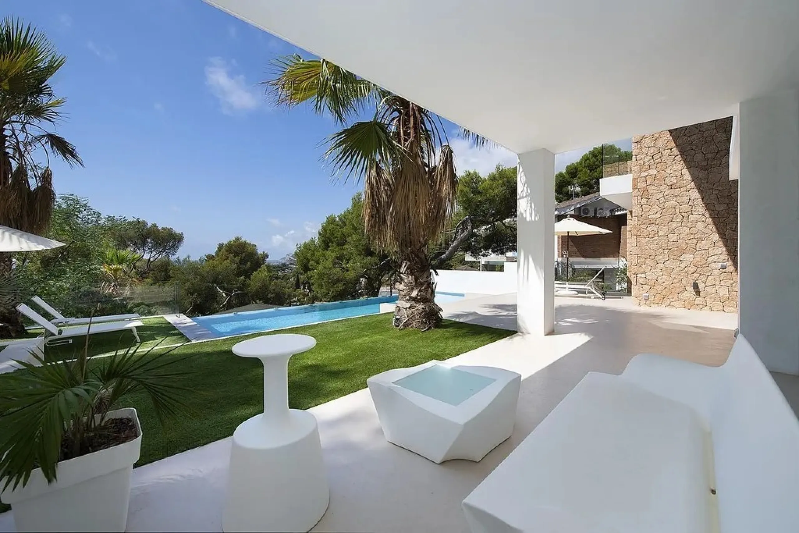 Villa de diseño con vistas panorámicas al mar en Bellamar, Castelldefels, Barcelona