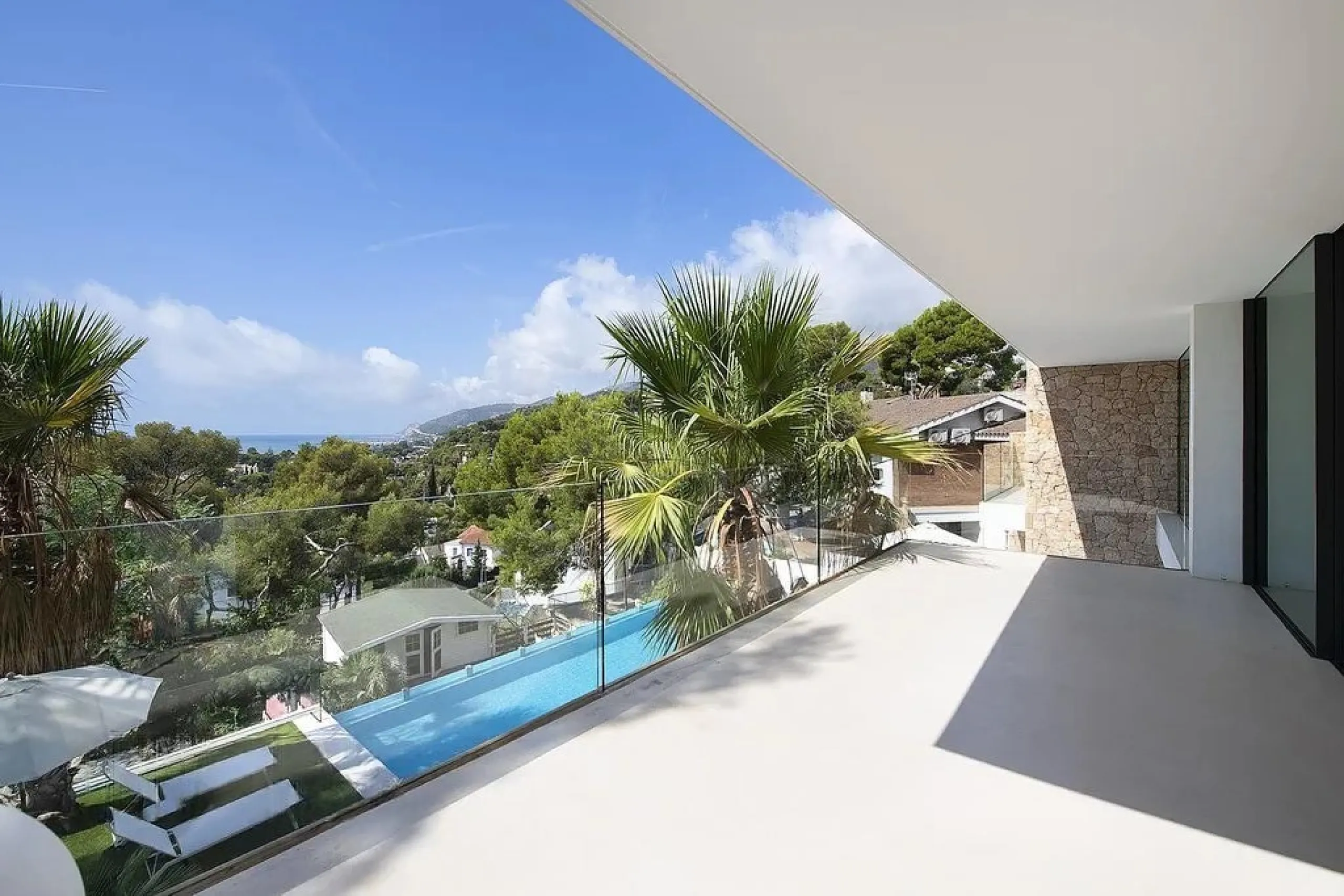 Villa de diseño con vistas panorámicas al mar en Bellamar, Castelldefels, Barcelona