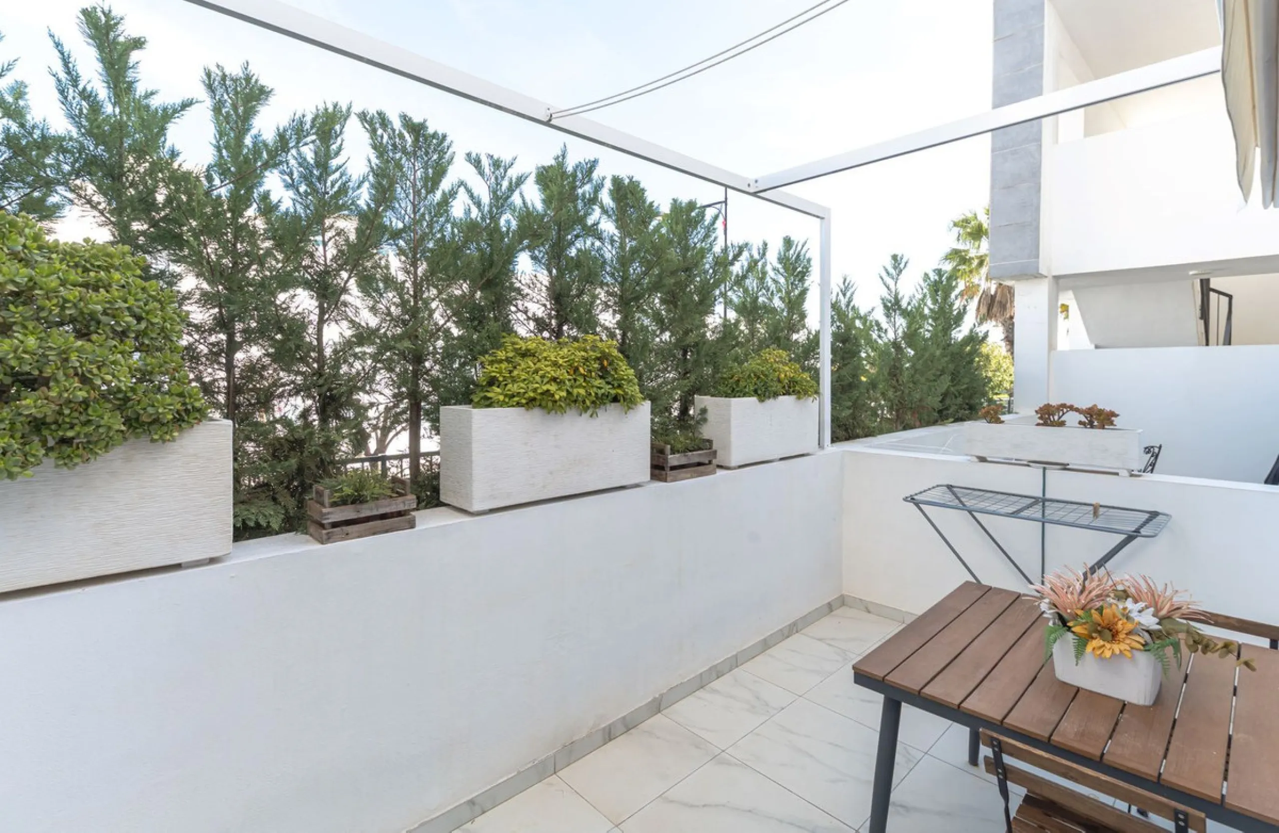 Beautiful ground-floor apartment built in 2020, offered fully furnished and ready to move in — ideal both as a permanent residence or a holiday home.