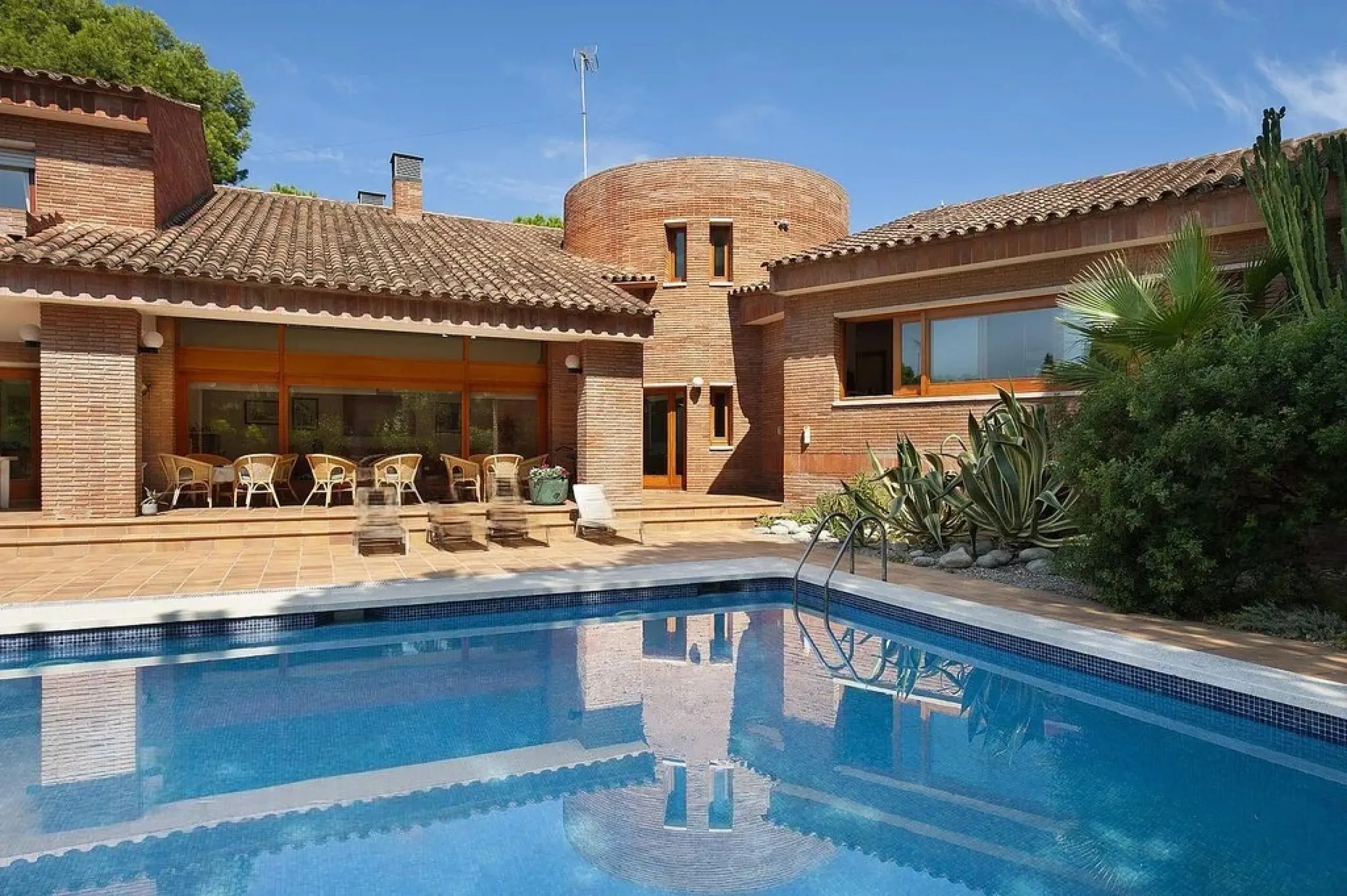 Luxury Villa in the Prestigious Gava Mar Area, Barcelona