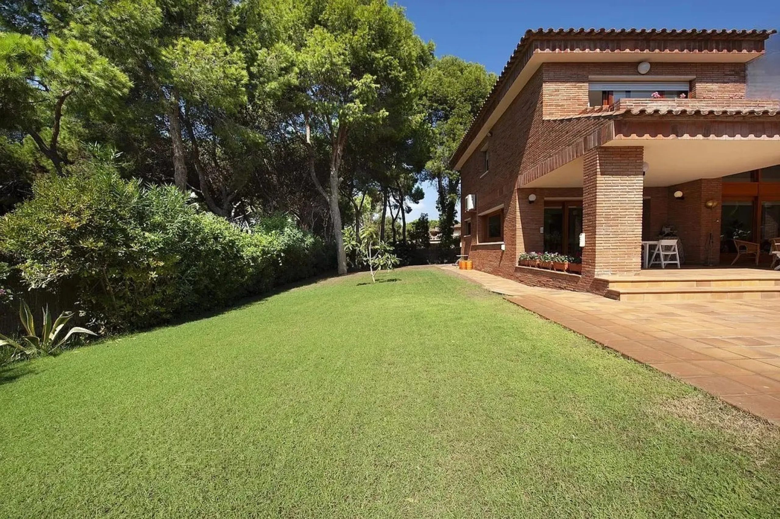 Luxury Villa in the Prestigious Gava Mar Area, Barcelona