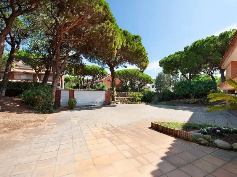 Luxury Villa in the Prestigious Gava Mar Area, Barcelona