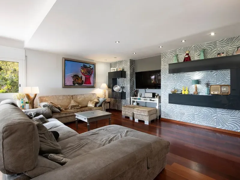 Modern House with Garden and Pool in Castelldefels, Barcelona