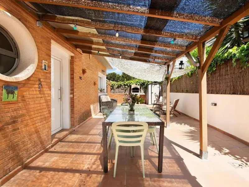  Exclusive Semi-Detached Home in Castelldefels, Barcelona