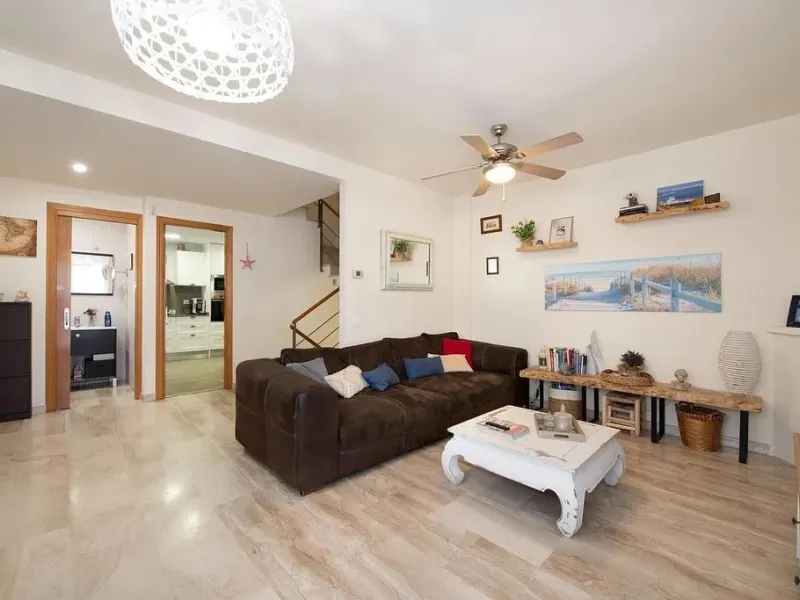  Exclusive Semi-Detached Home in Castelldefels, Barcelona