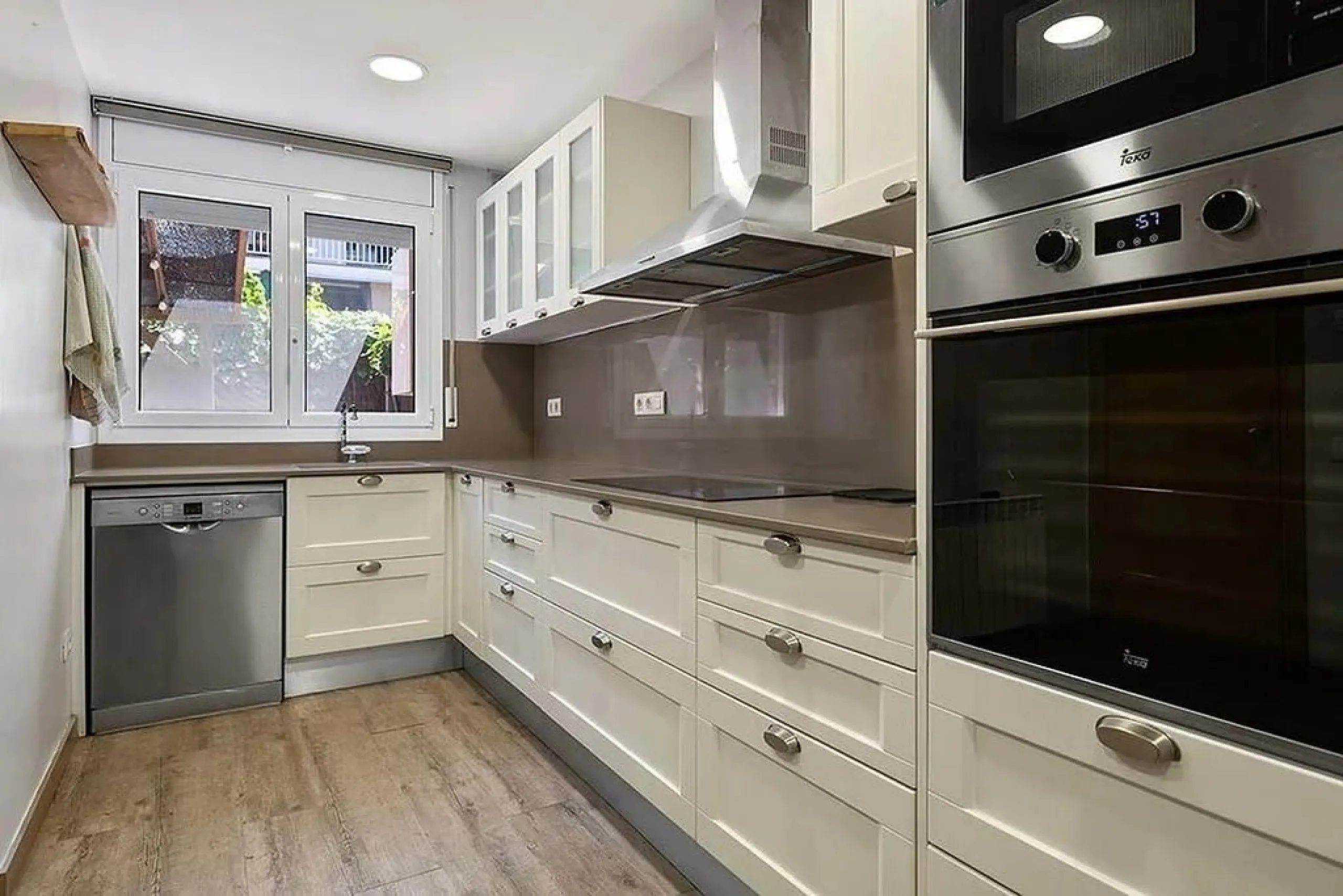  Exclusive Semi-Detached Home in Castelldefels, Barcelona