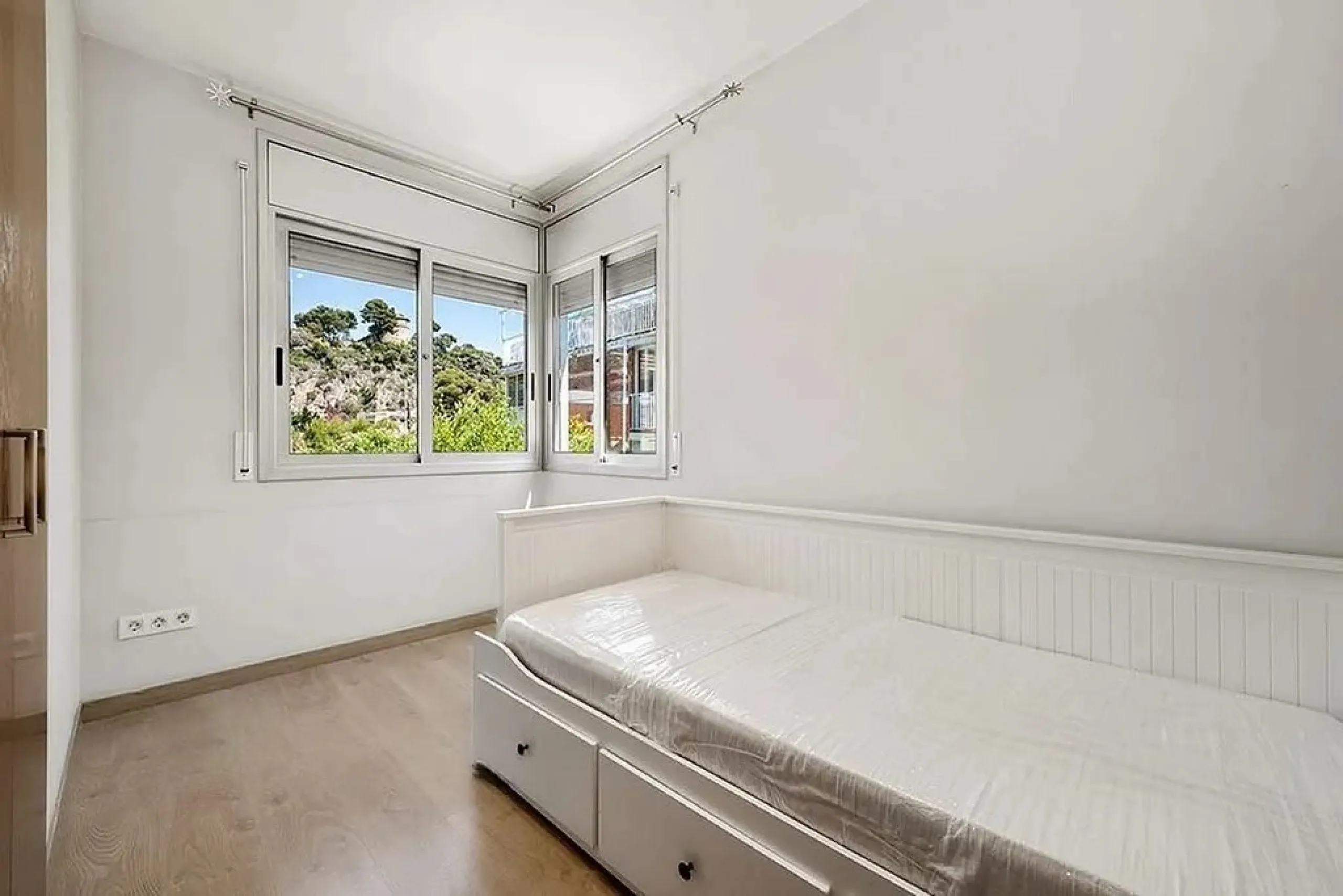  Exclusive Semi-Detached Home in Castelldefels, Barcelona