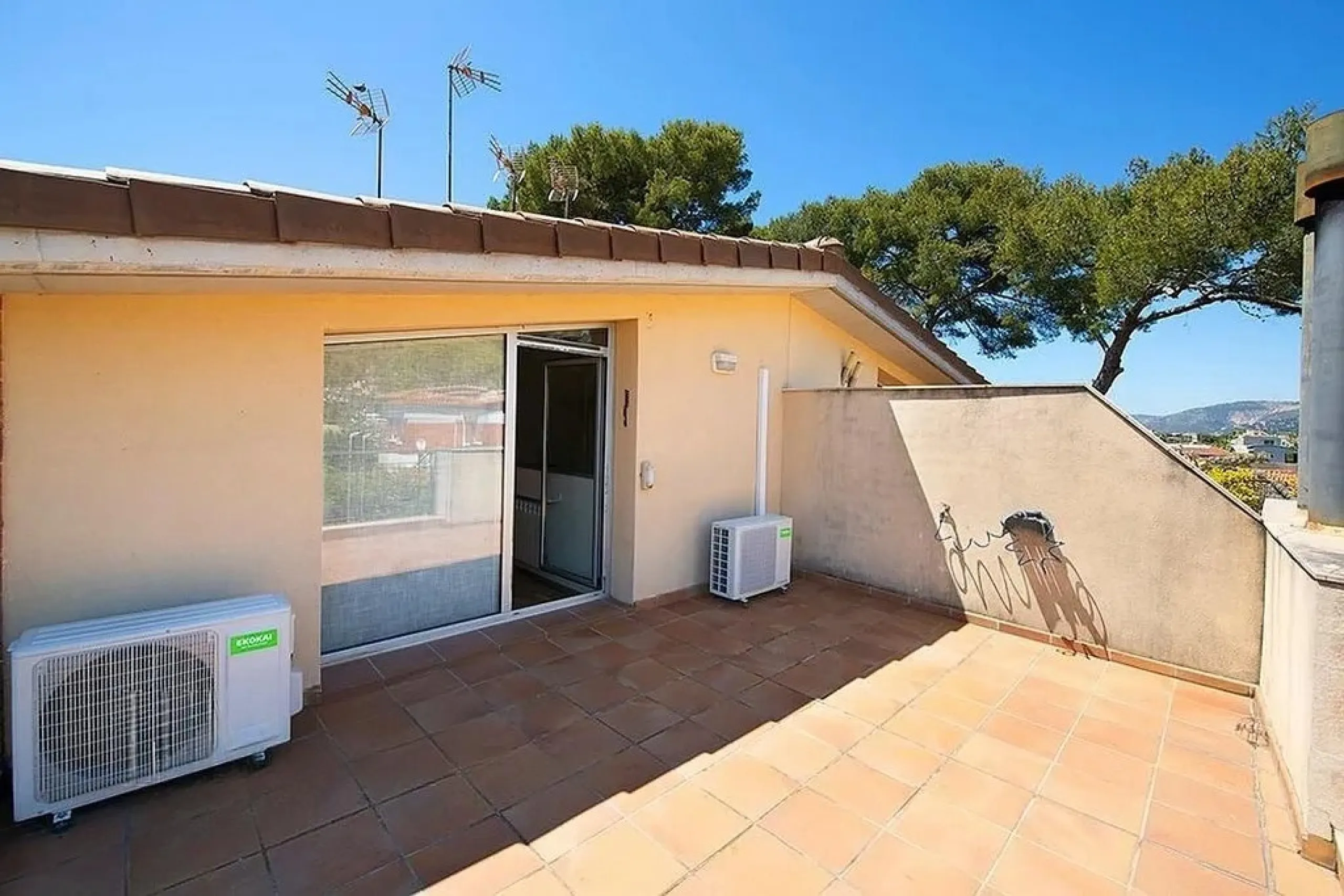  Exclusive Semi-Detached Home in Castelldefels, Barcelona