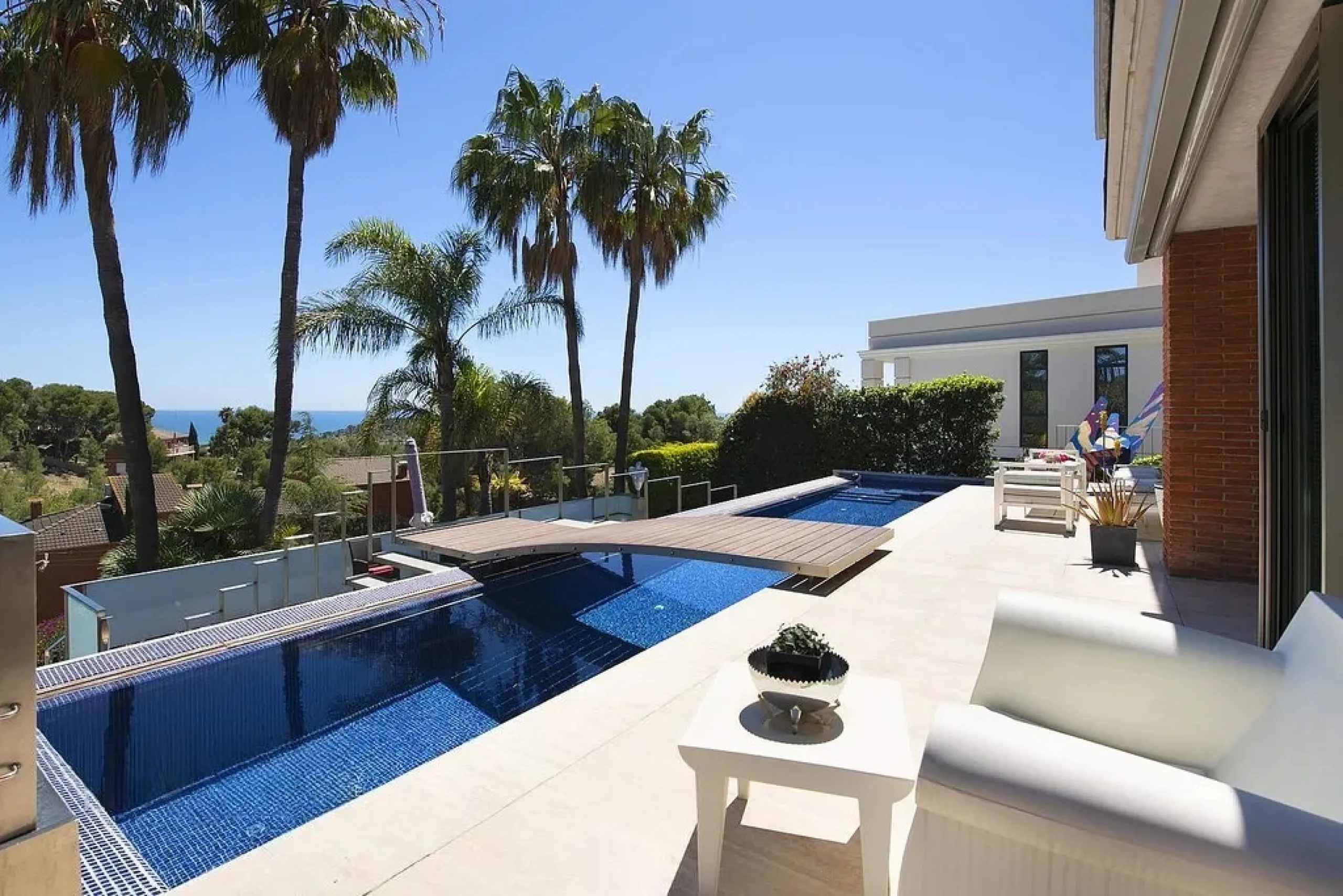  Luxury Designer Villa in Castelldefels, Barcelona