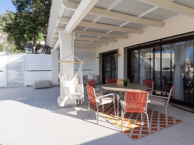 Appartment | Fully Renovated in 2025 | 3 Bedrooms • 3 Bathrooms • 150 m² Interior • 125 m² Exterior • Sunset Views