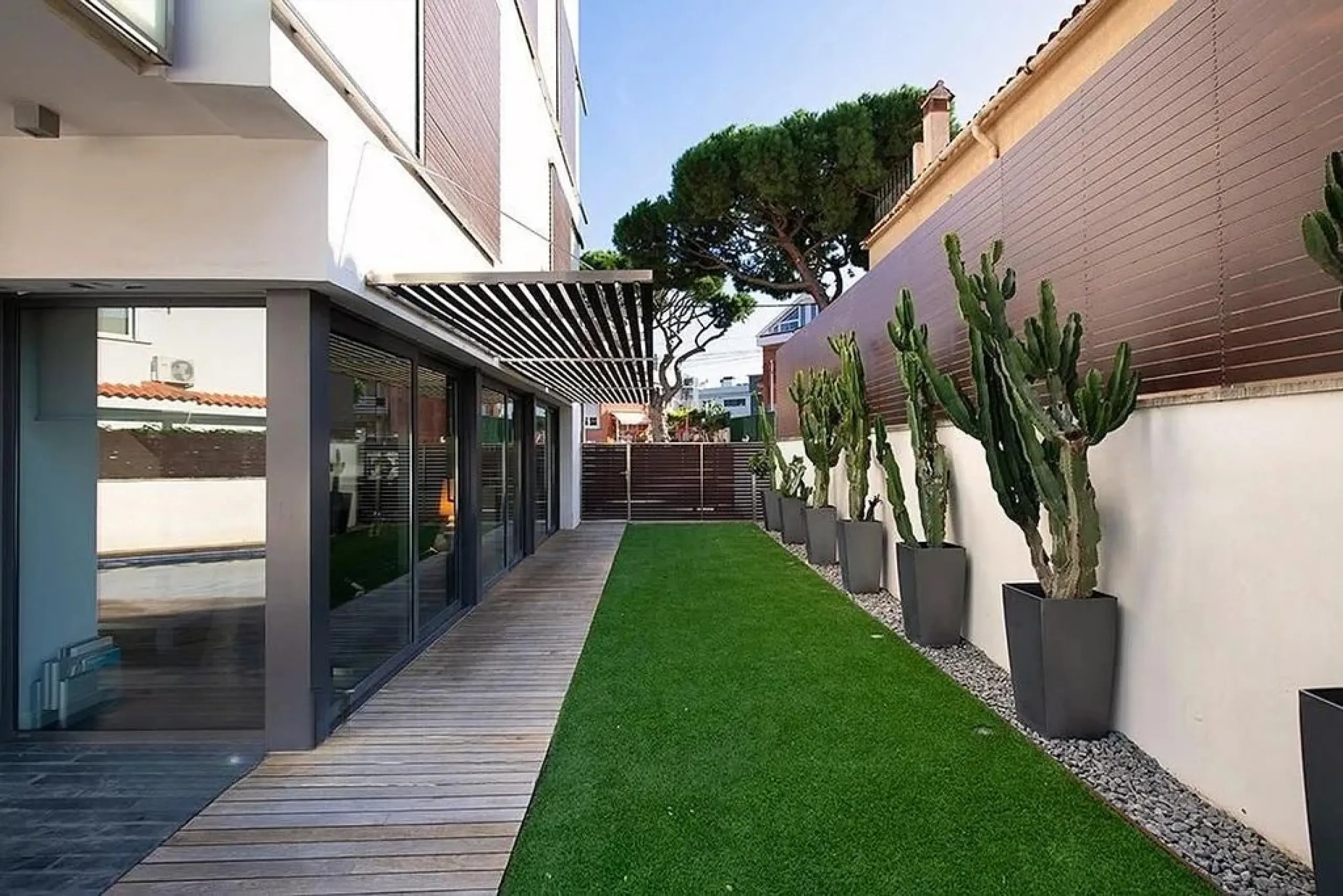 Exclusive Coastal House in La Pineda, Casteldefels, Barcelona