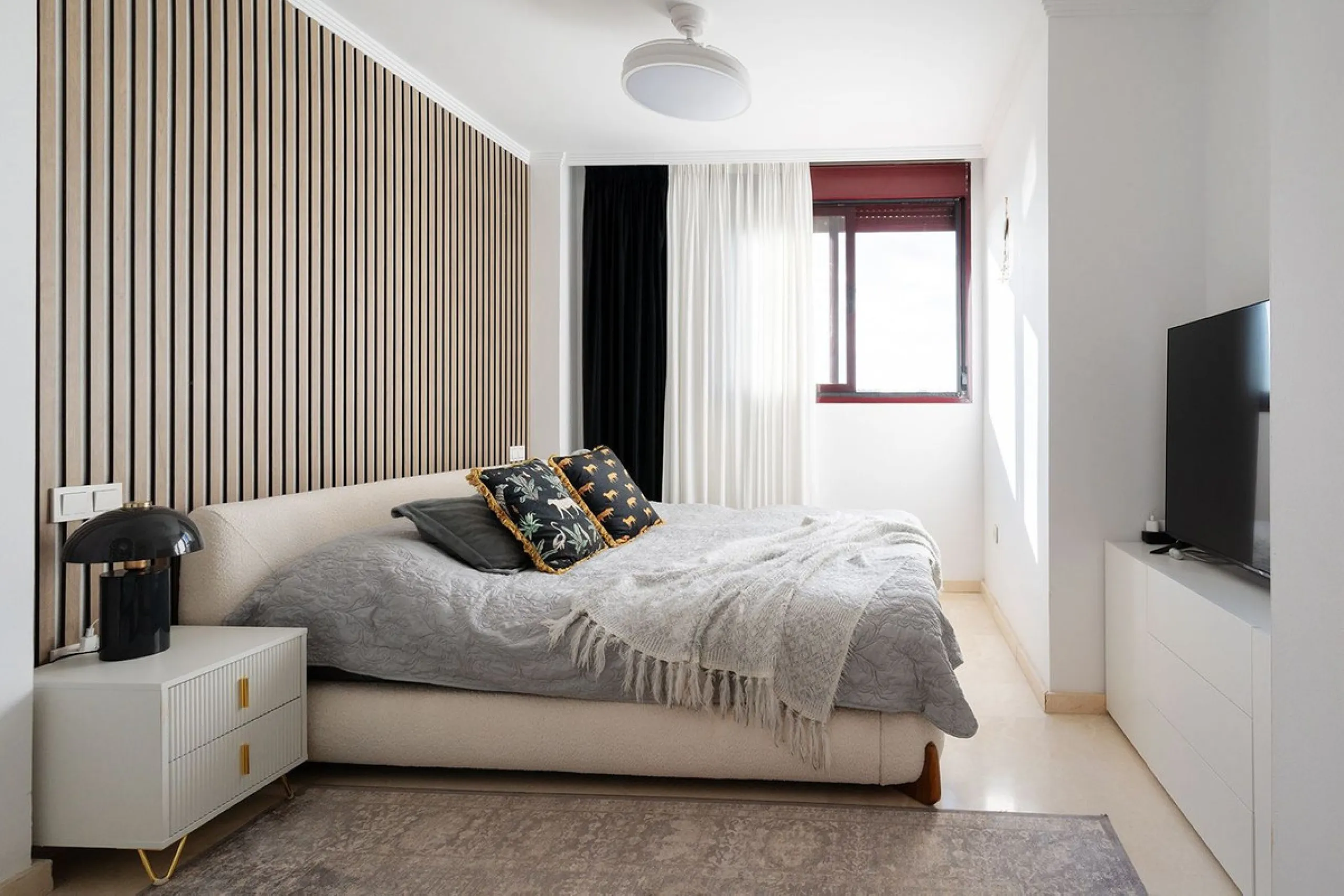 Appartment | Fully Renovated in 2025 | 3 Bedrooms • 3 Bathrooms • 150 m² Interior • 125 m² Exterior • Sunset Views