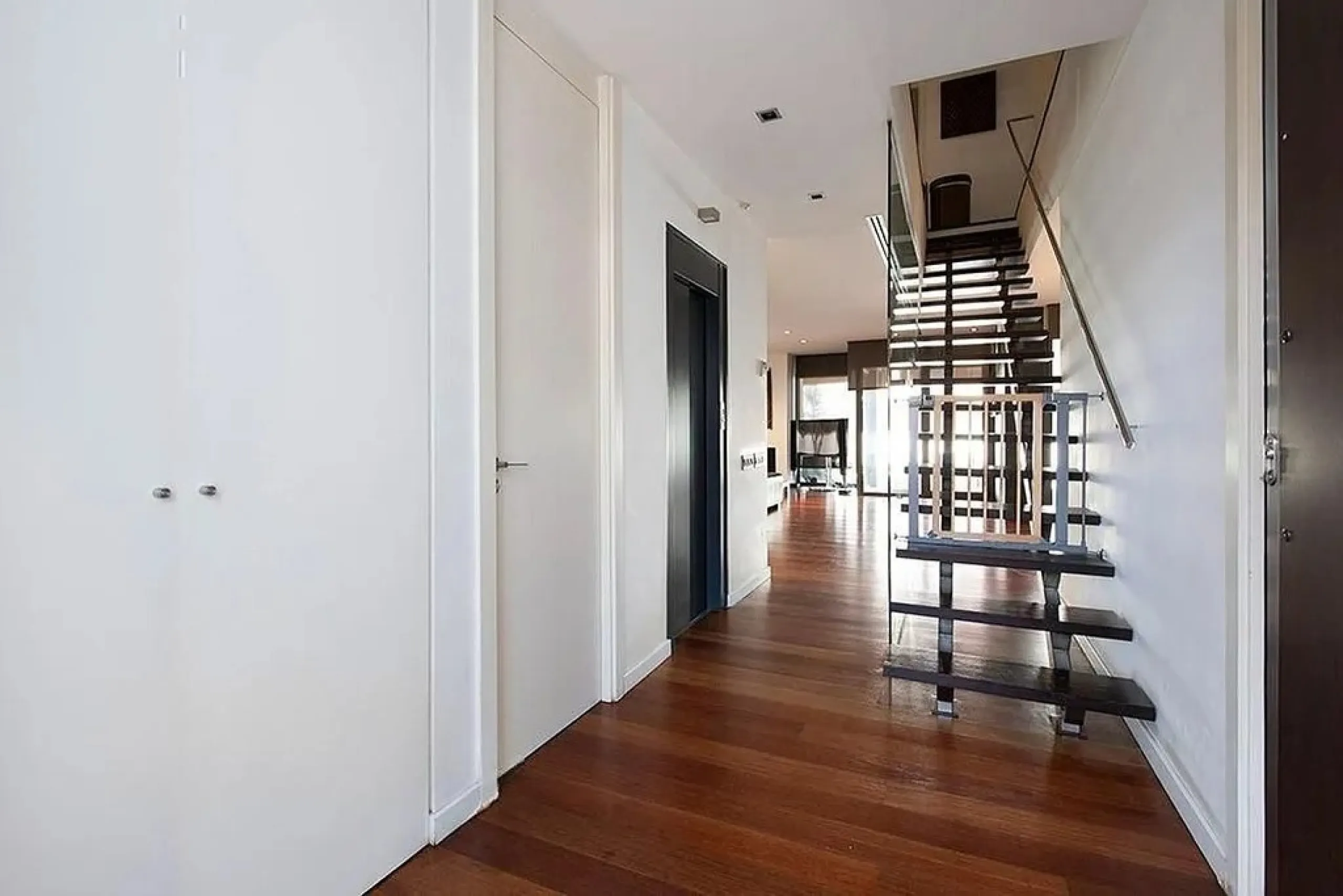Exclusive Coastal House in La Pineda, Casteldefels, Barcelona