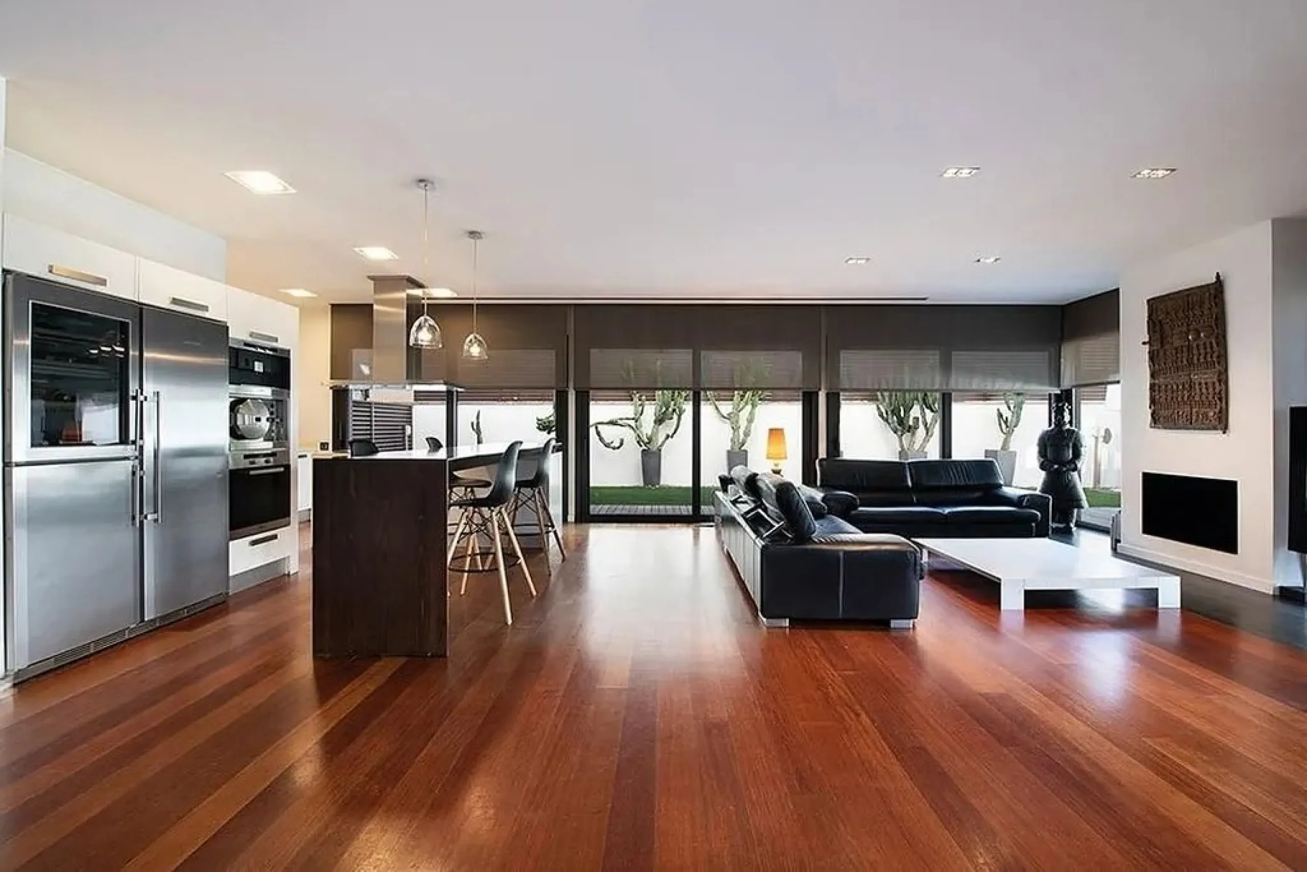 Exclusive Coastal House in La Pineda, Casteldefels, Barcelona