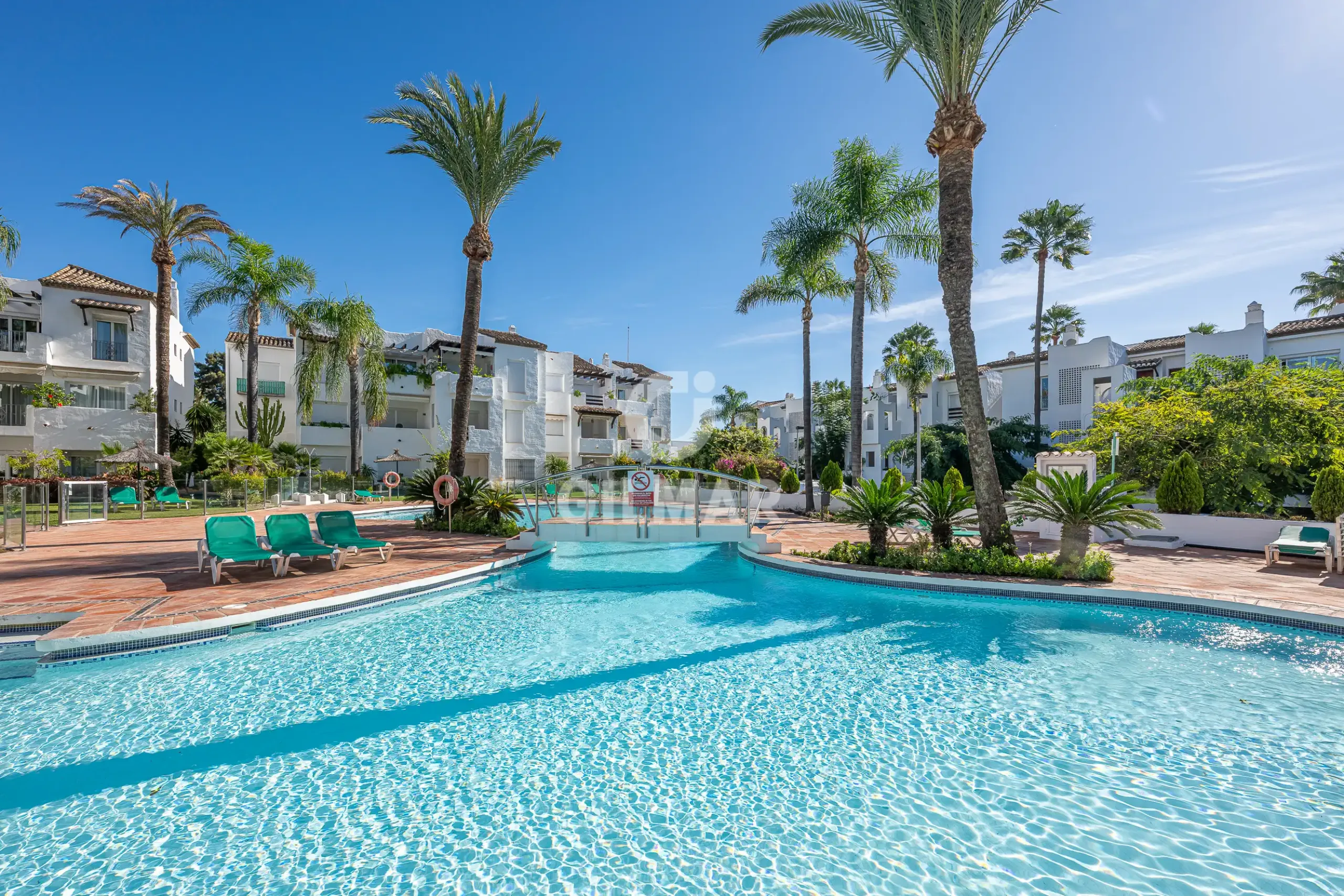 Apartment in Estepona Este - Málaga