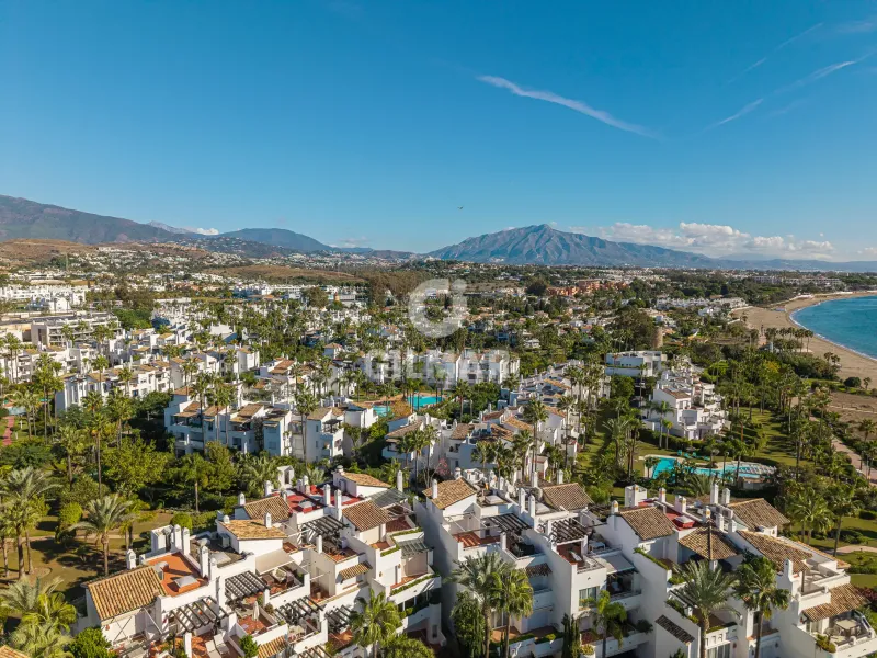Apartment in Estepona Este - Málaga