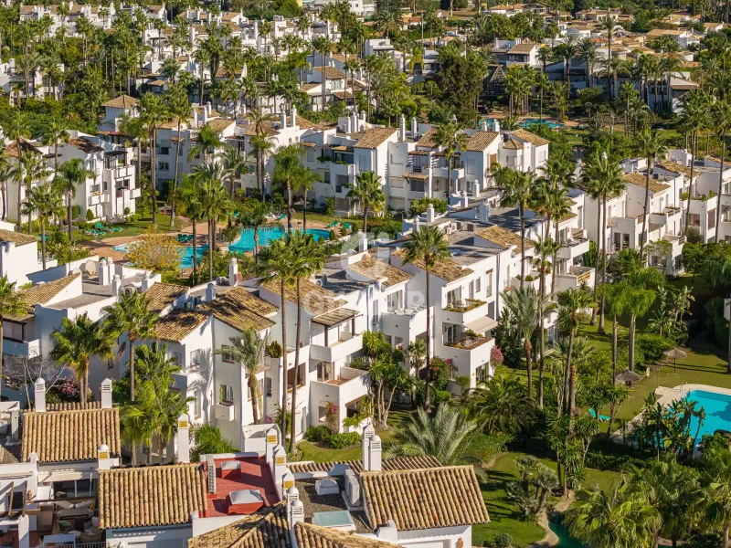 Apartment in Estepona Este - Málaga