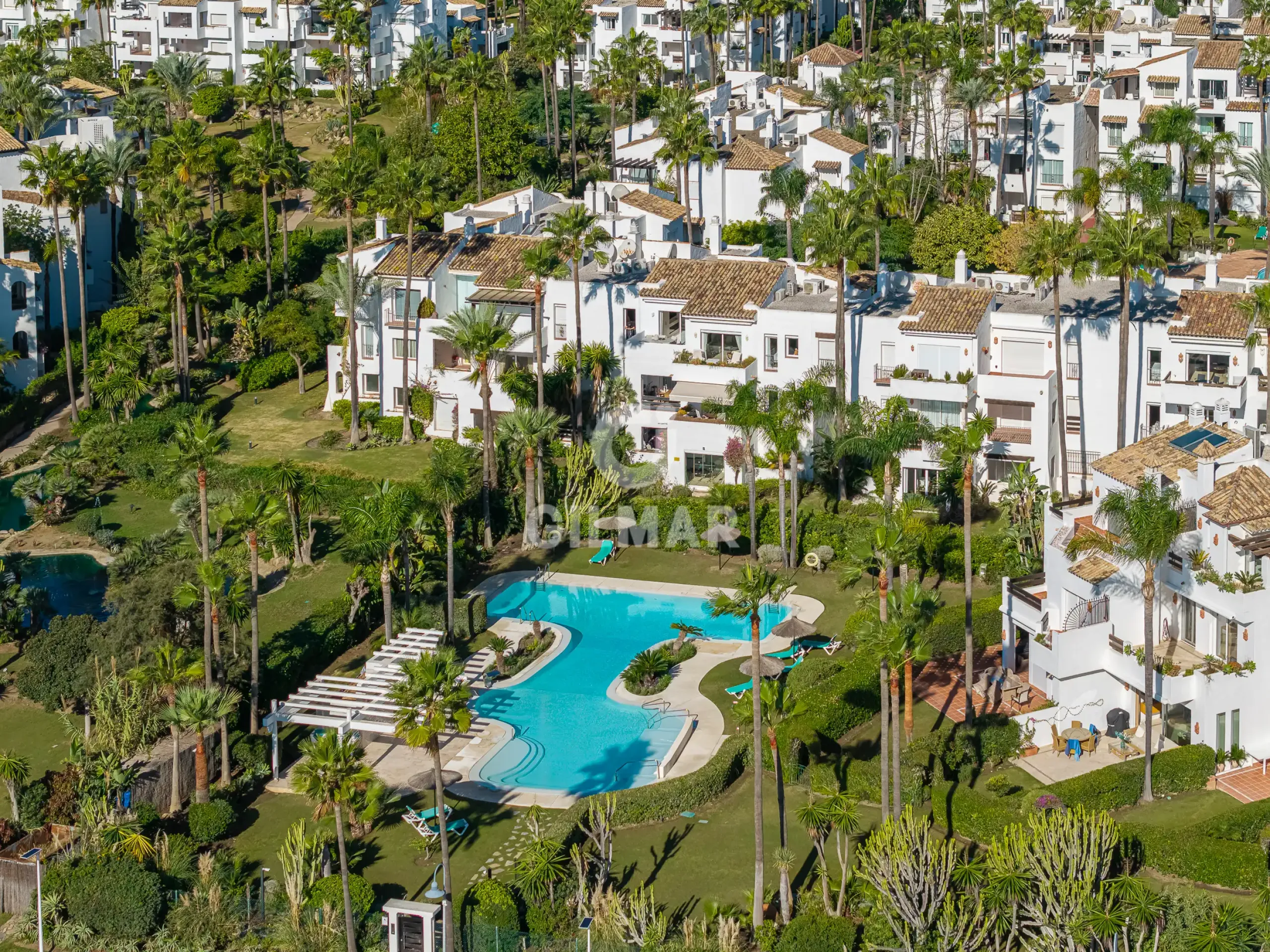 Apartment in Estepona Este - Málaga