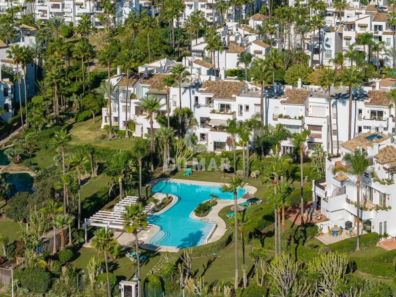 Apartment in Estepona Este - Málaga