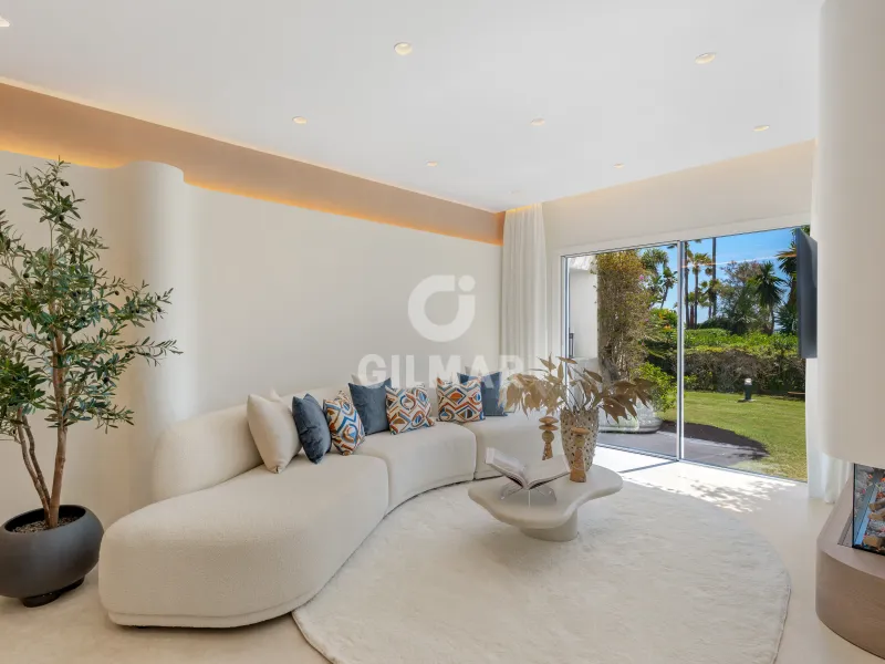 Apartment in Estepona Este - Málaga