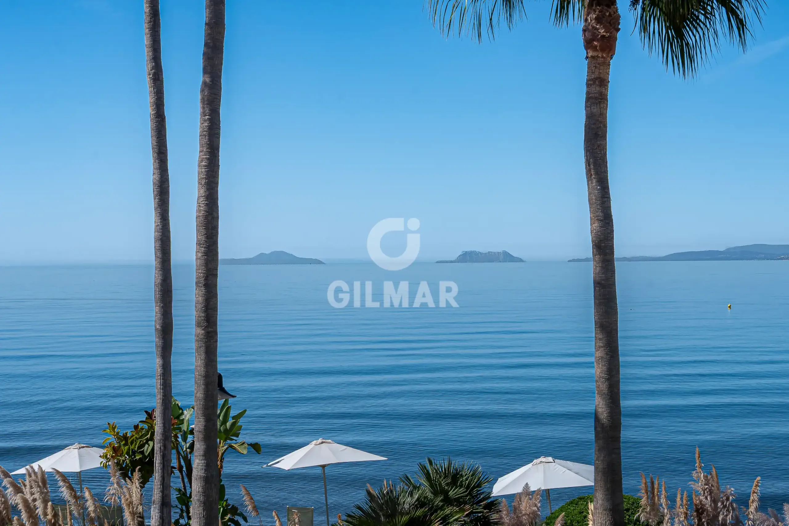 Duplex penthouse in Estepona Este - Málaga