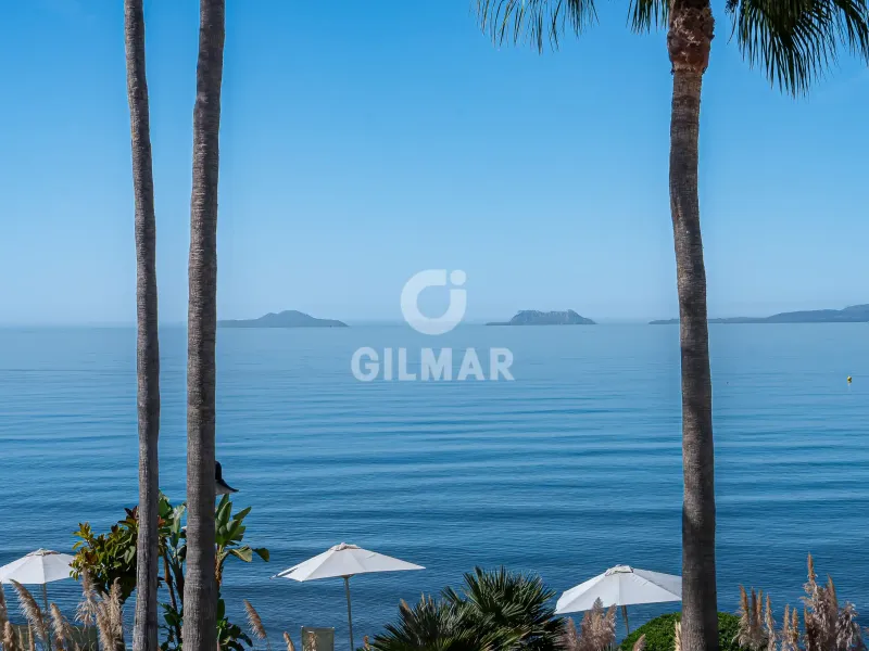 Duplex penthouse in Estepona Este - Málaga