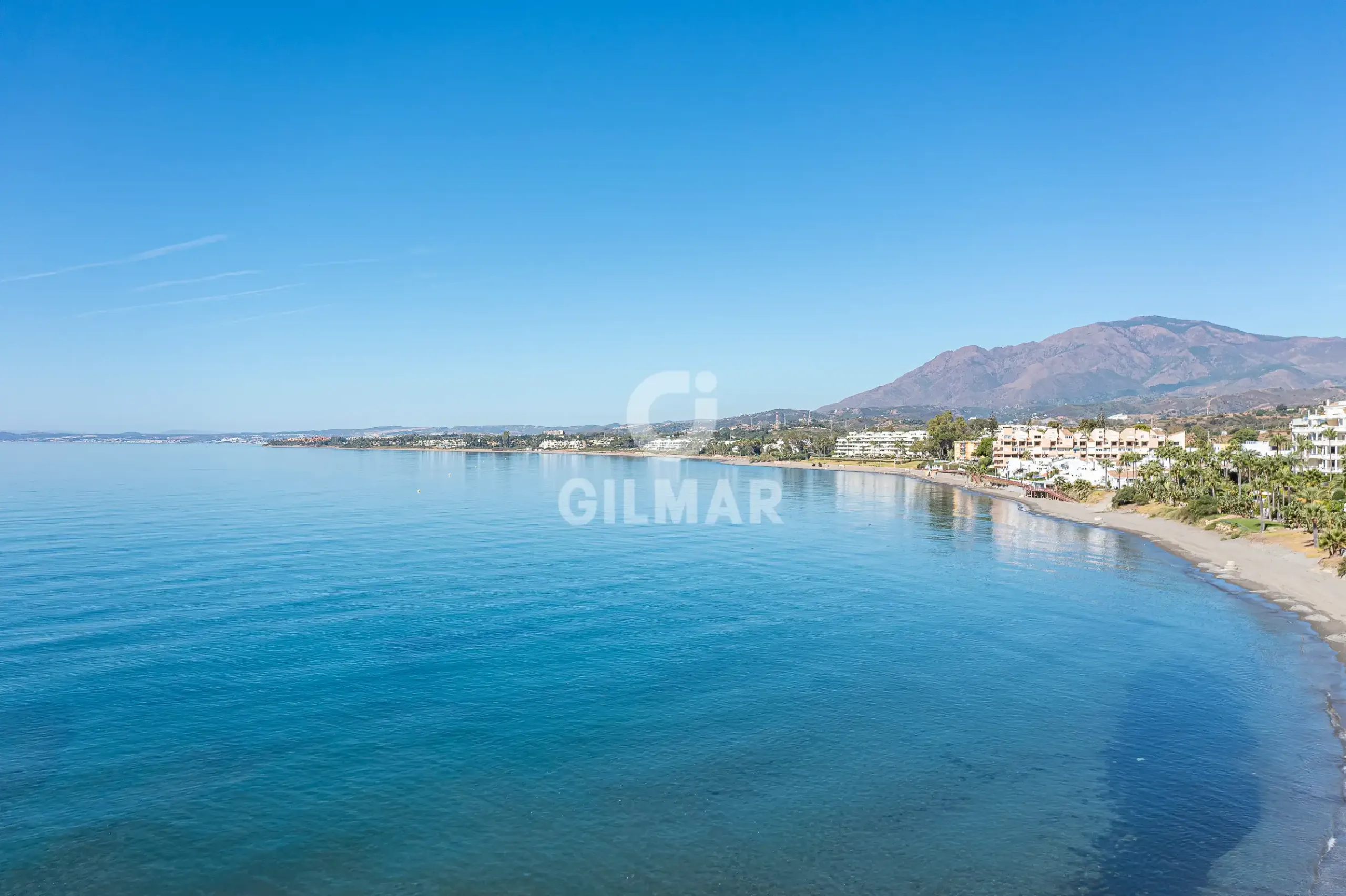 Duplex penthouse in Estepona Este - Málaga
