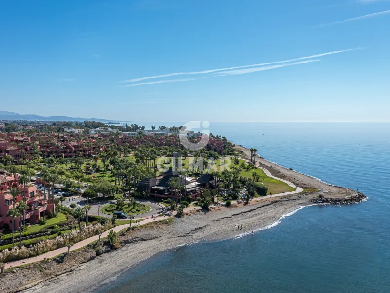 Duplex penthouse in Estepona Este - Málaga