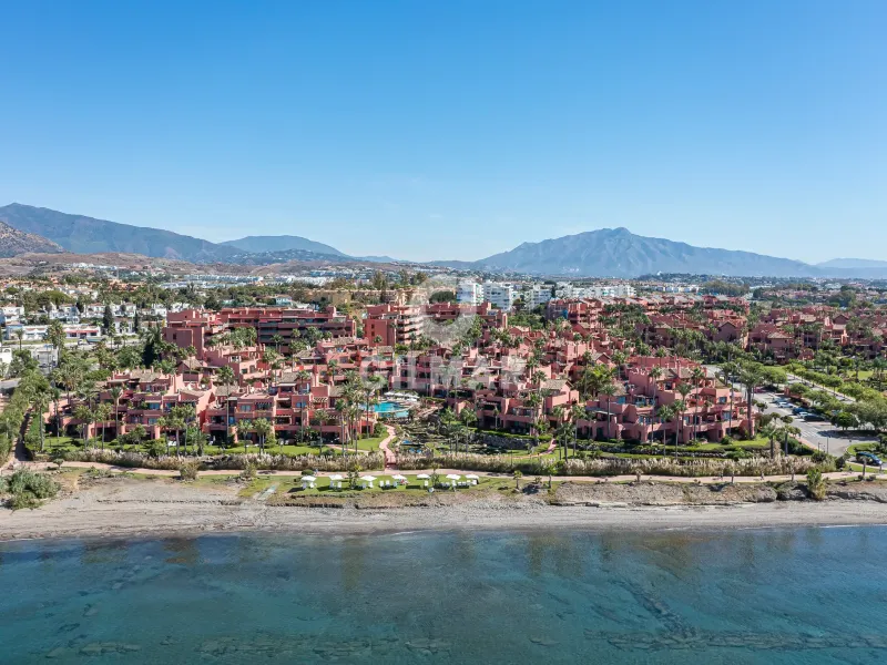 Duplex penthouse in Estepona Este - Málaga