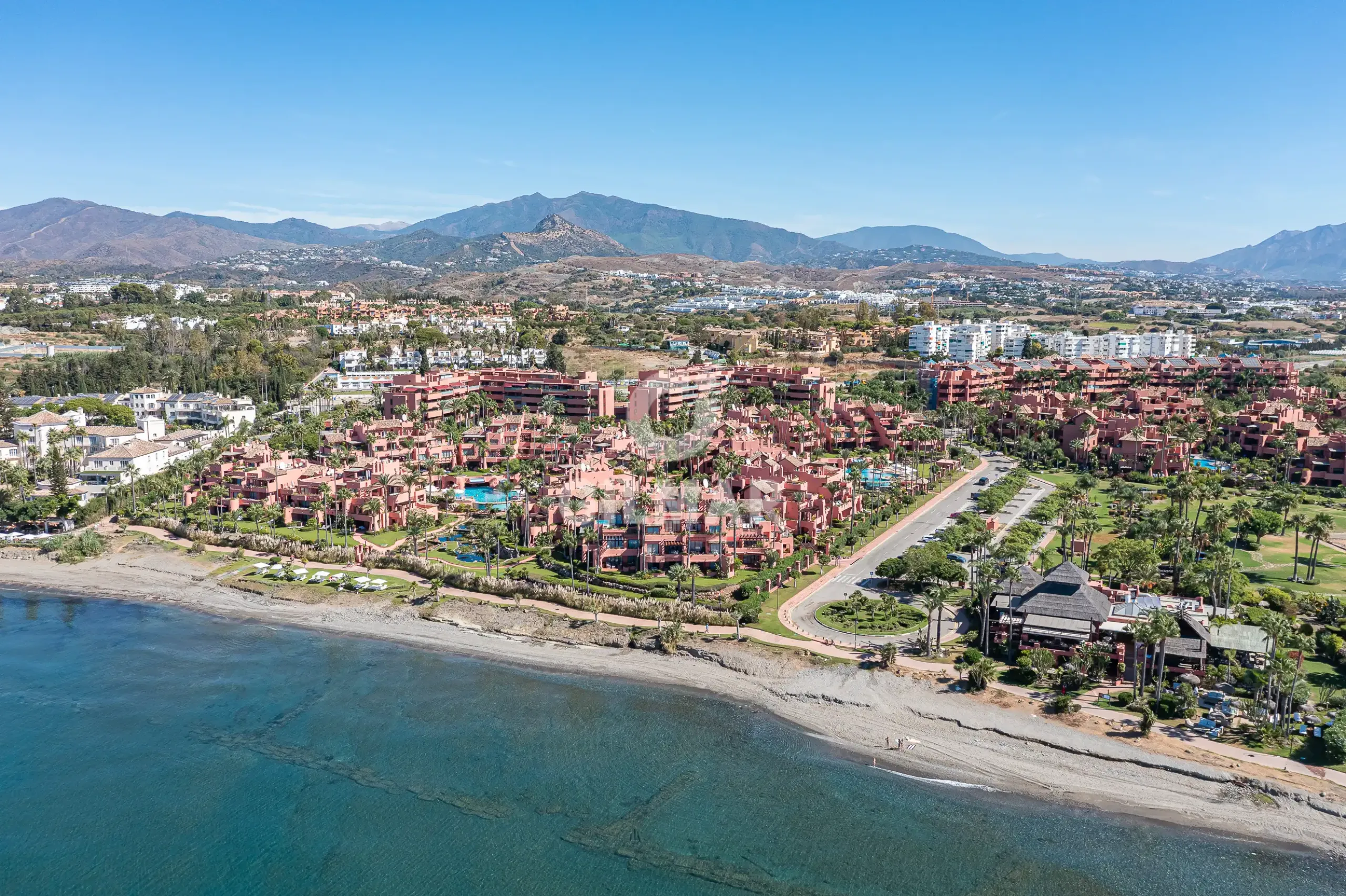 Duplex penthouse in Estepona Este - Málaga