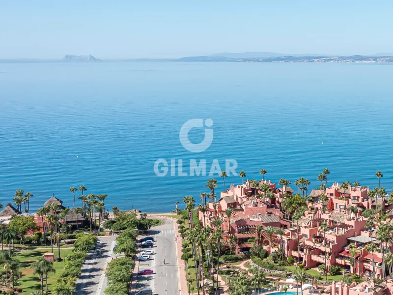 Duplex penthouse in Estepona Este - Málaga