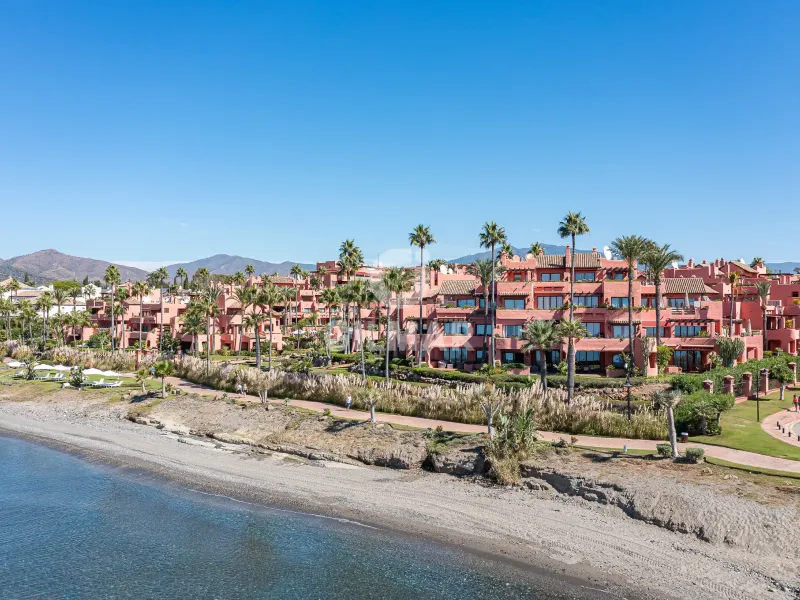 Duplex penthouse in Estepona Este - Málaga