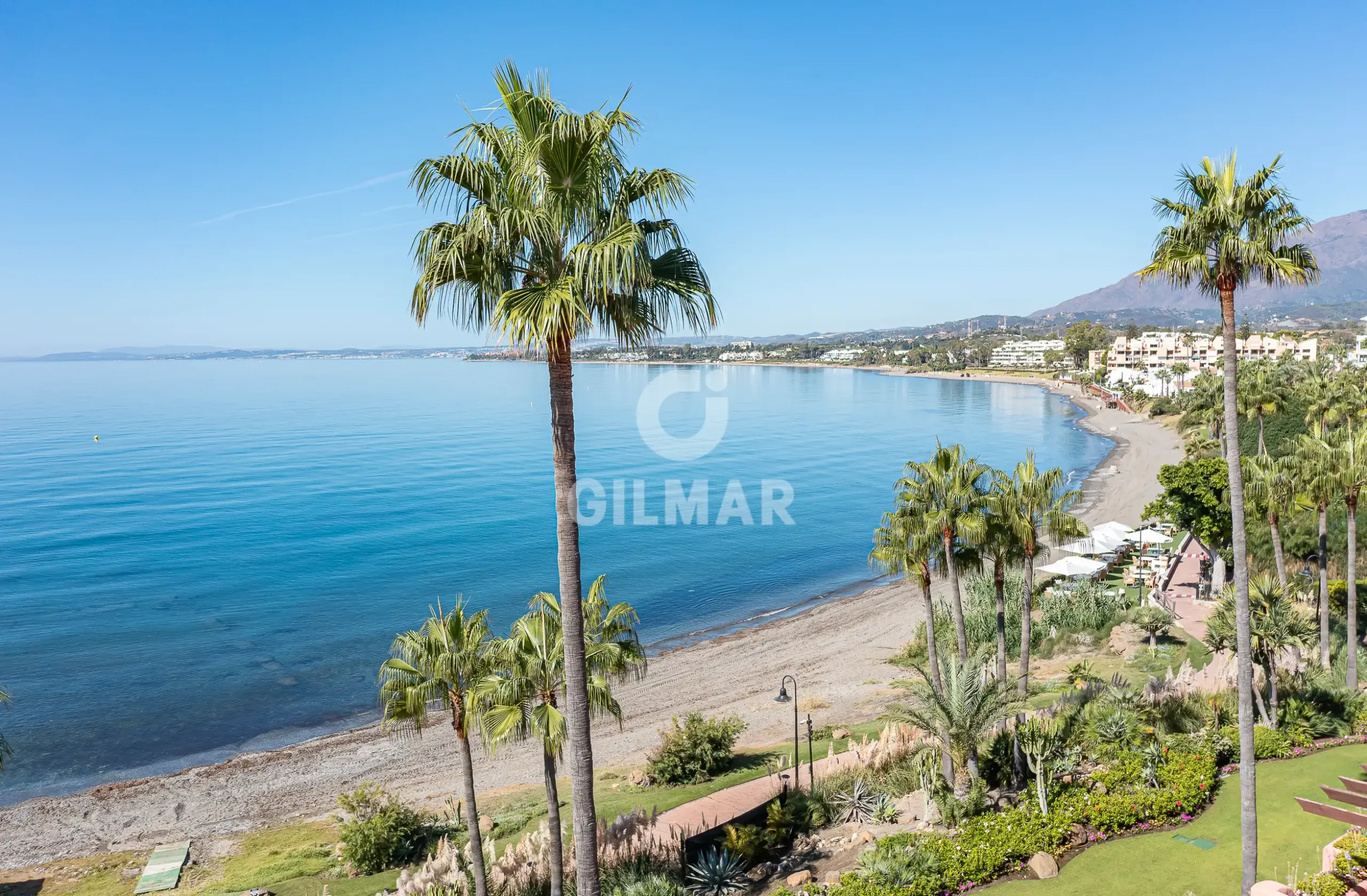 Duplex penthouse in Estepona Este - Málaga