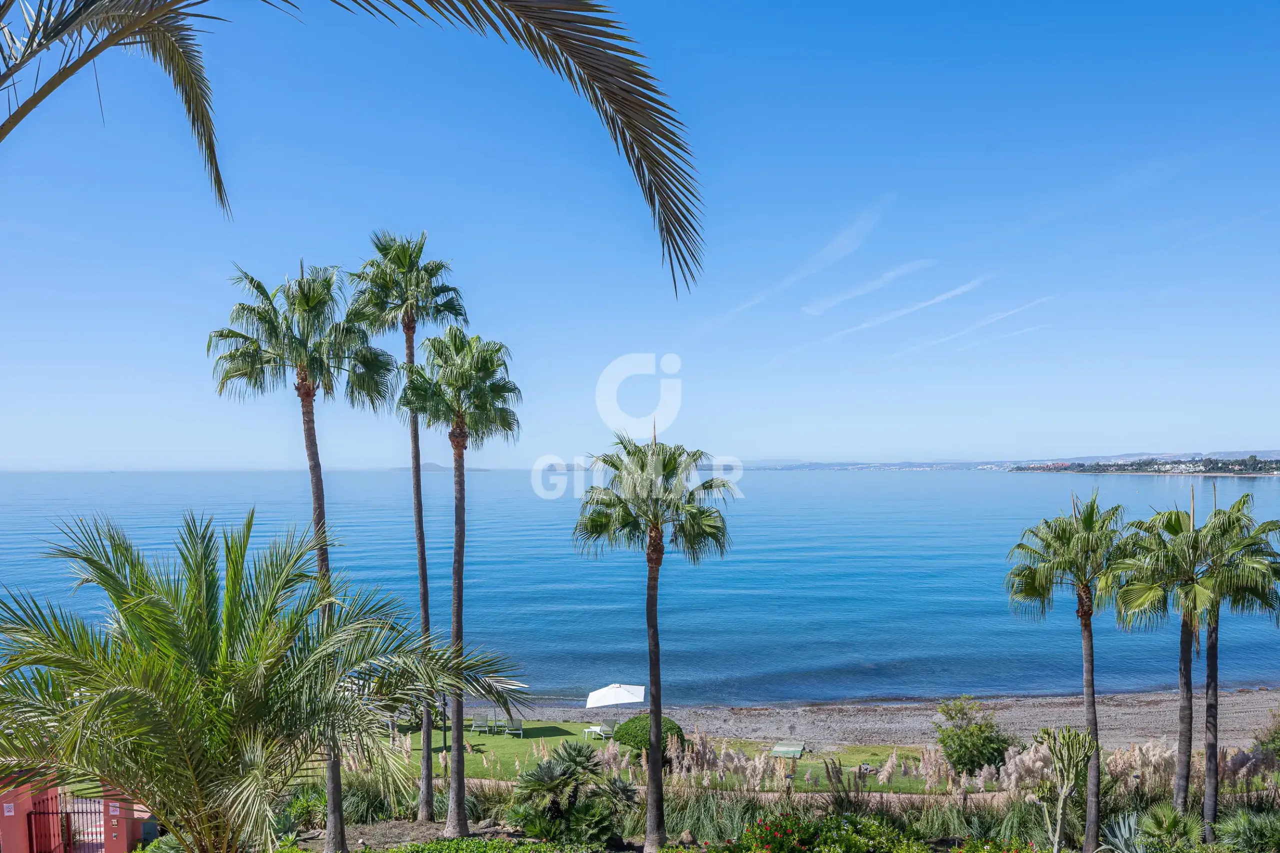 Duplex penthouse in Estepona Este - Málaga