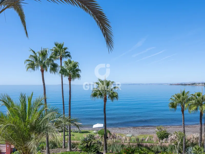 Duplex penthouse in Estepona Este - Málaga