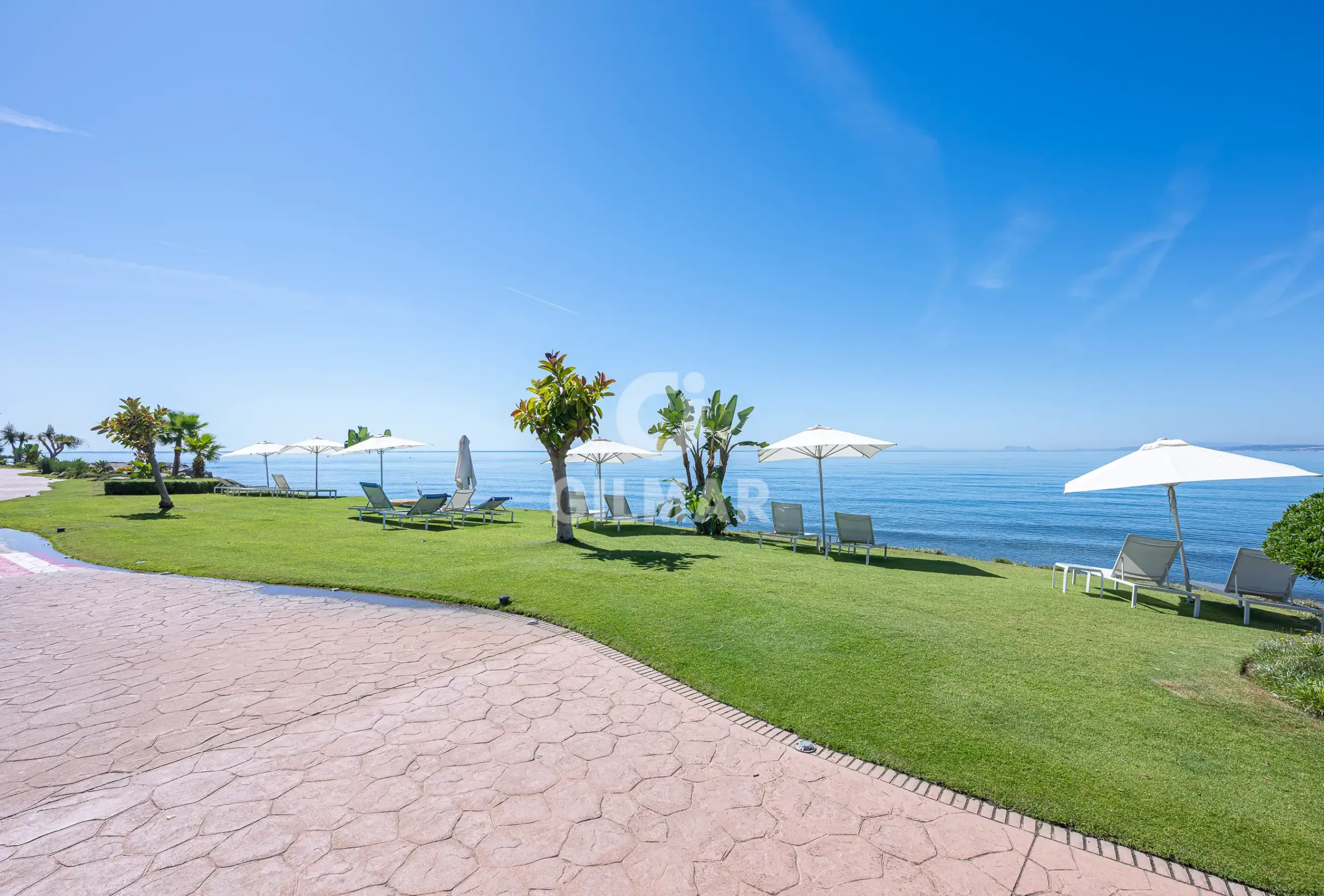 Duplex penthouse in Estepona Este - Málaga