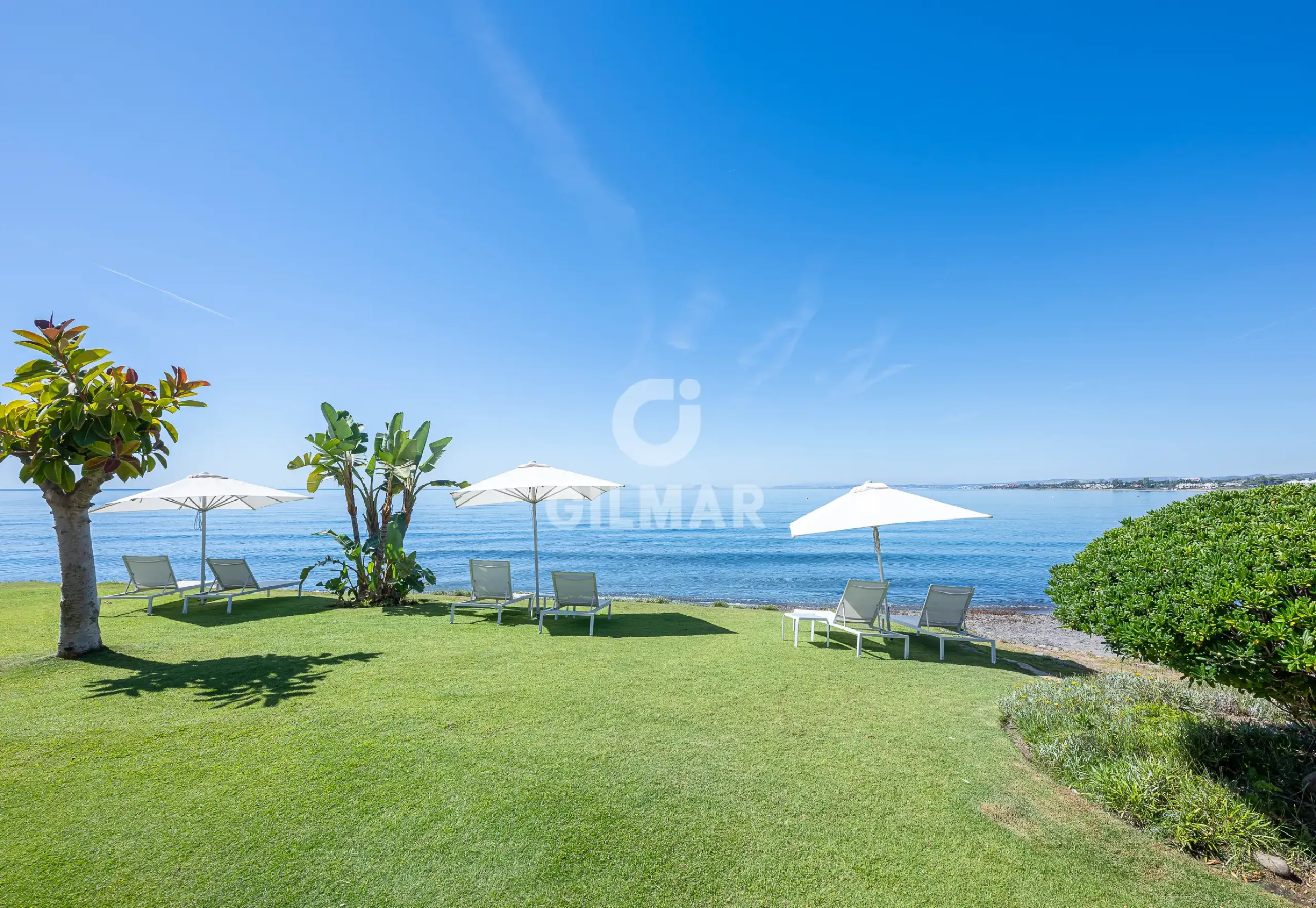 Duplex penthouse in Estepona Este - Málaga