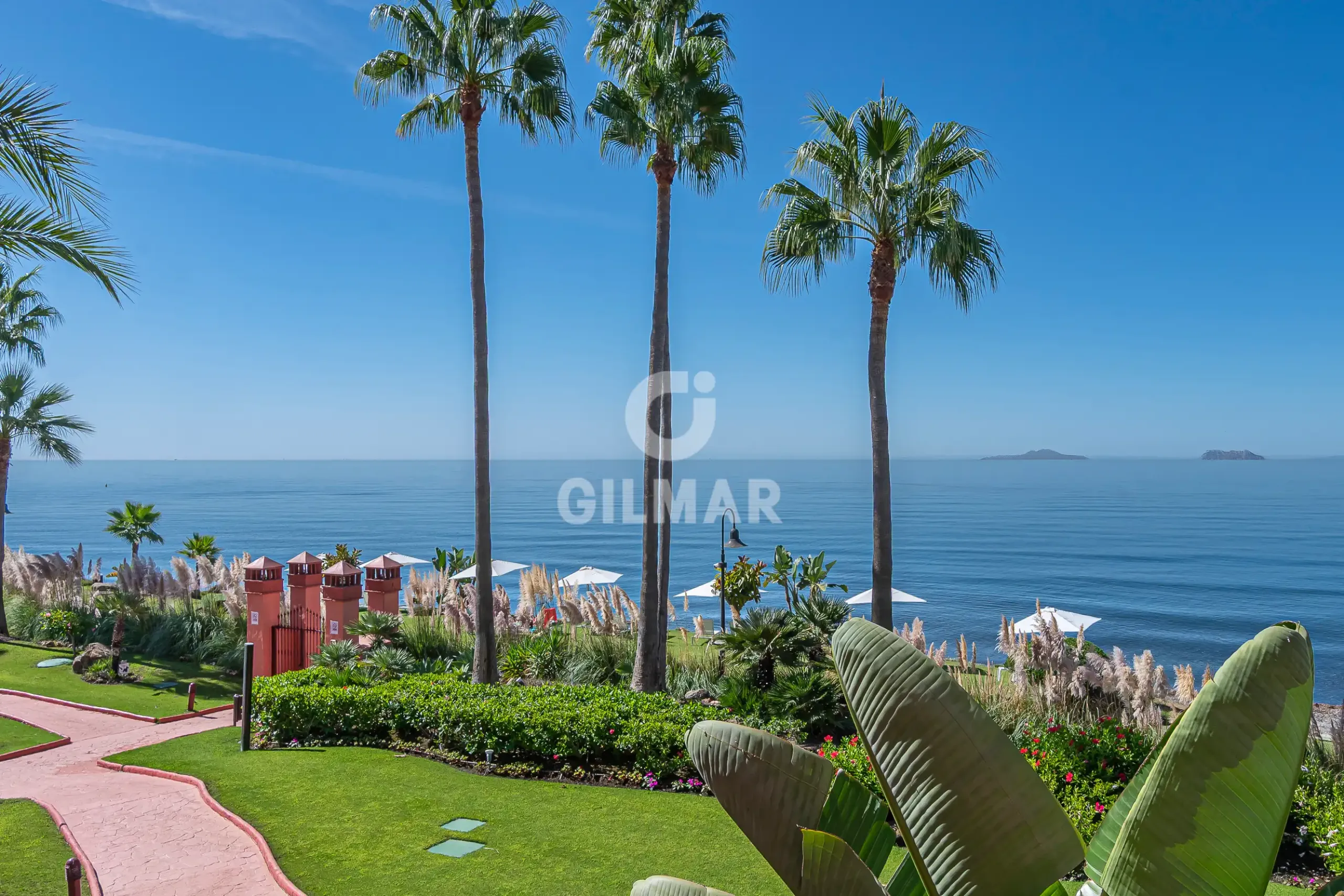 Duplex penthouse in Estepona Este - Málaga