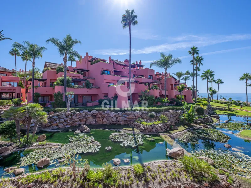 Duplex penthouse in Estepona Este - Málaga