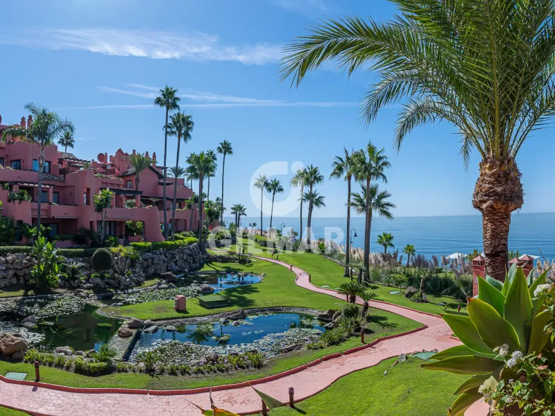 Duplex penthouse in Estepona Este - Málaga