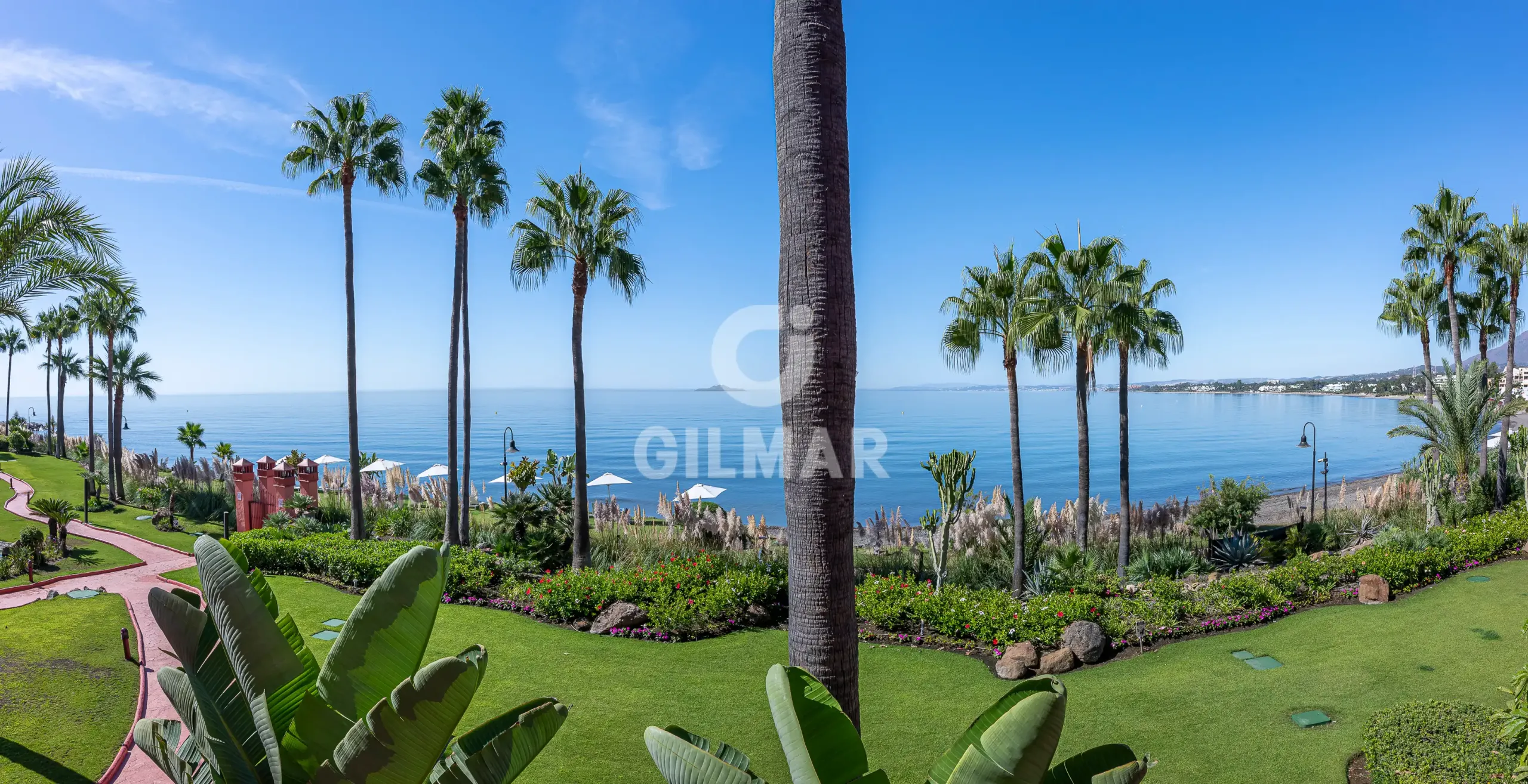 Duplex penthouse in Estepona Este - Málaga