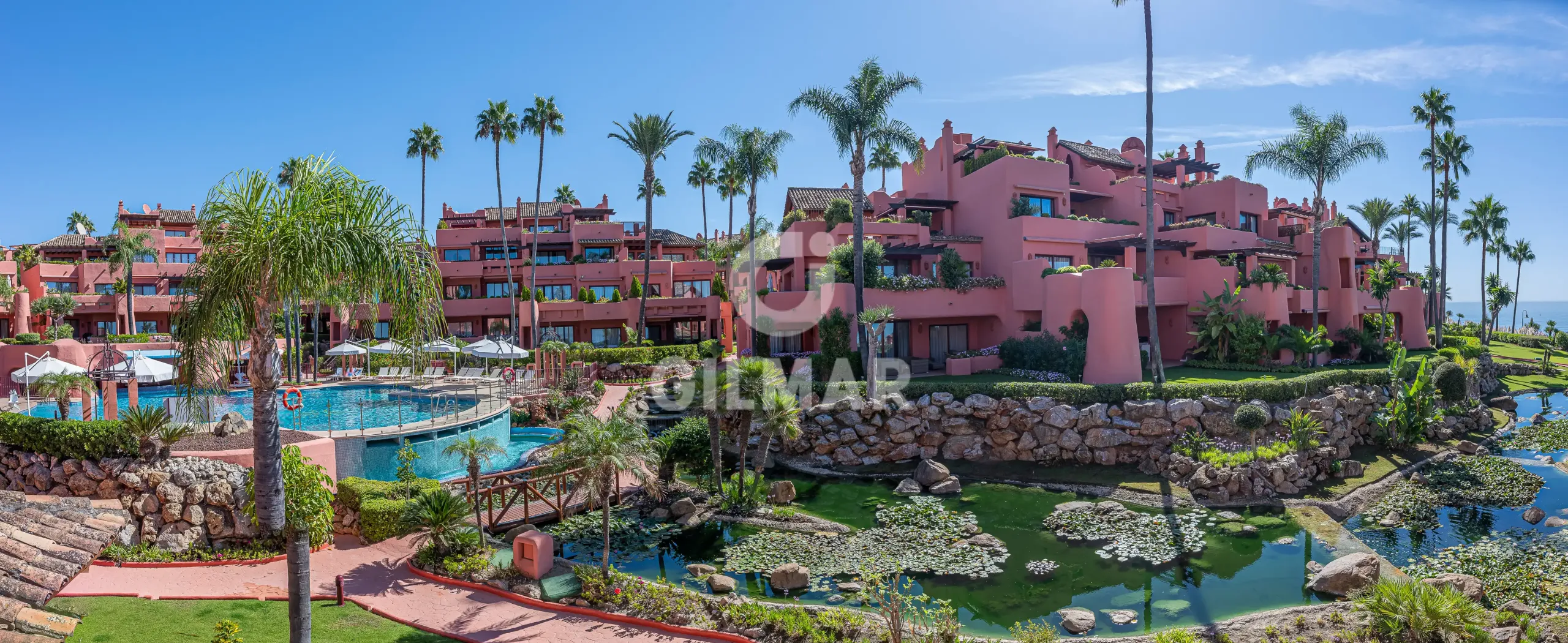 Duplex penthouse in Estepona Este - Málaga